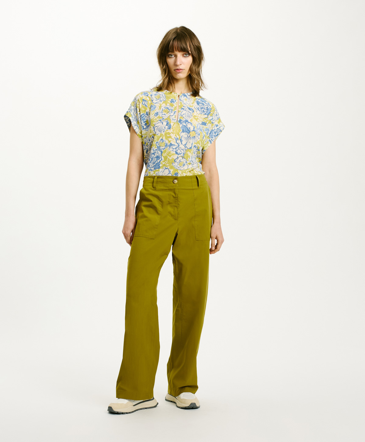 PANTALON HIBISCUS EN POPELINE STRETCH - VERT MATCHA - Momonì