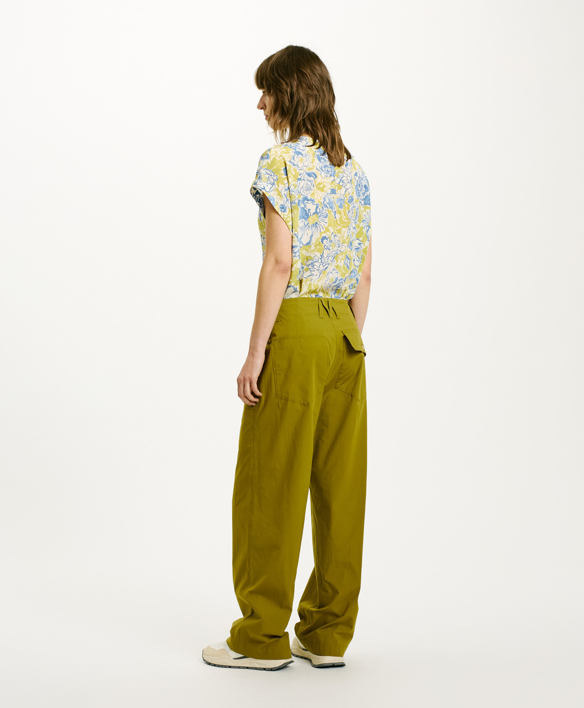 PANTALON HIBISCUS EN POPELINE STRETCH - VERT MATCHA - Momonì