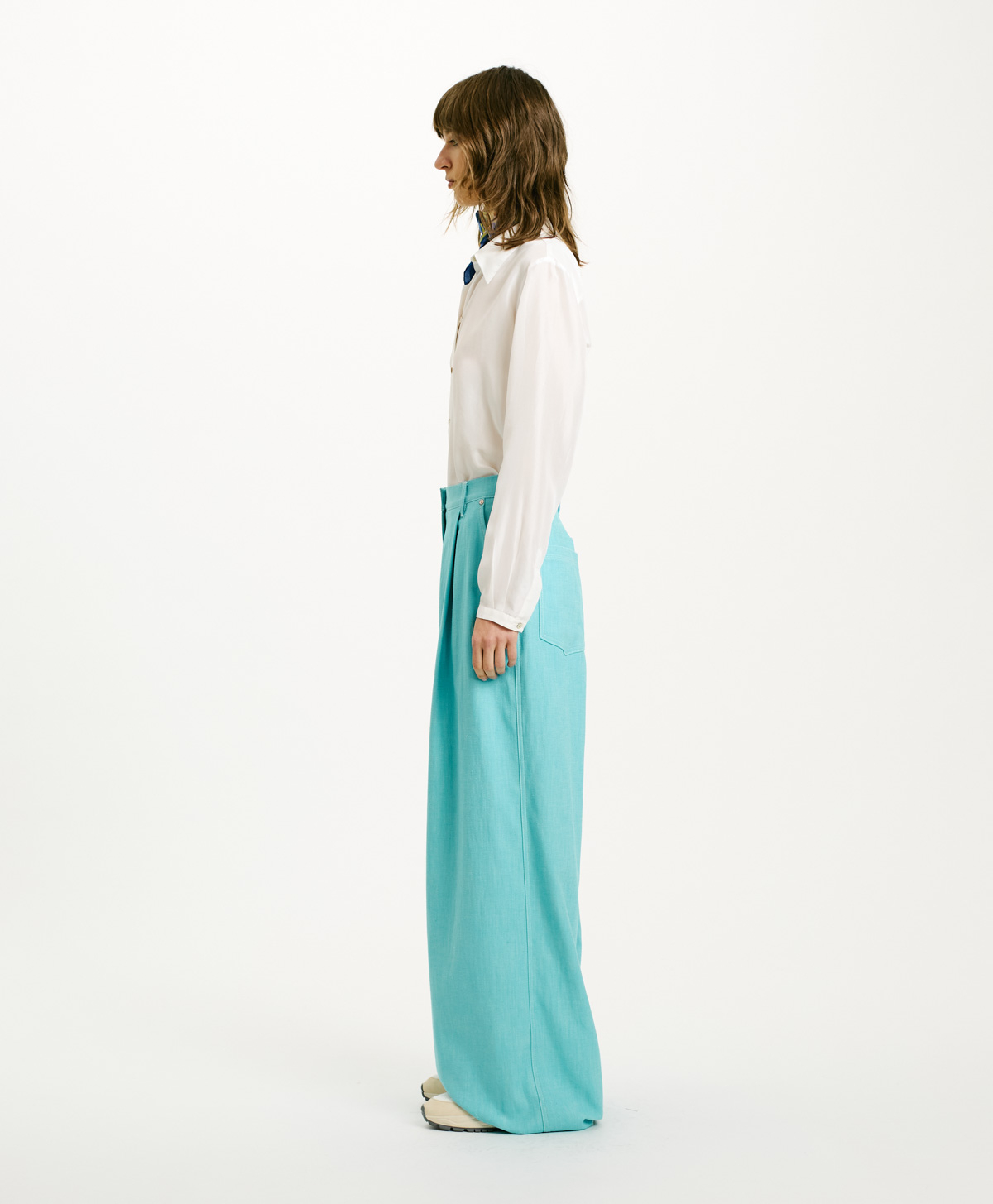 PANTALON ISIDRO EN DENIM COULEUR STRETCH - TURQUOISE - Momonì