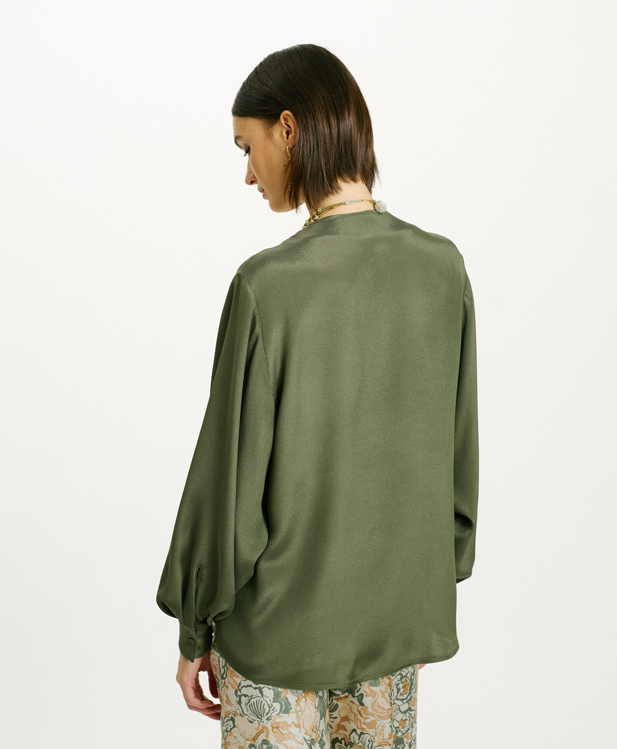 LENTINULA SHIRT IN SOLID COLOUR ACETATE SILK BLEND CREPE - SAGE GREEN - Momonì