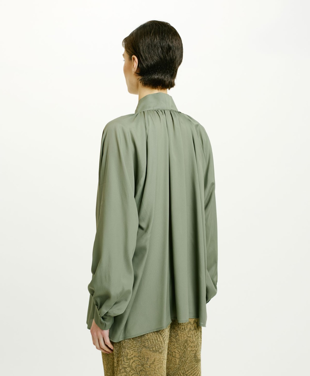 BLOUSE TABATINGA EN GEORGETTE DE VISCOSE - VERT SAGE - Momonì