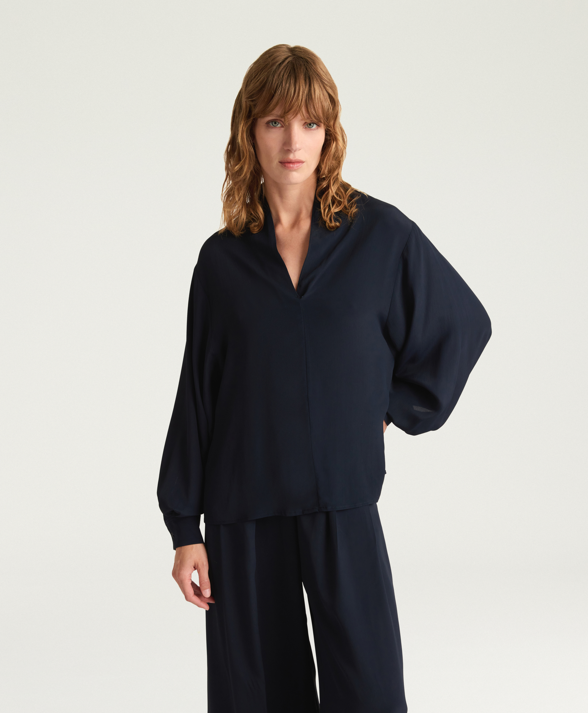 MARGARET BLOUSE IN SOLID COLOUR ACETATE/SILK - BLUE - Momonì