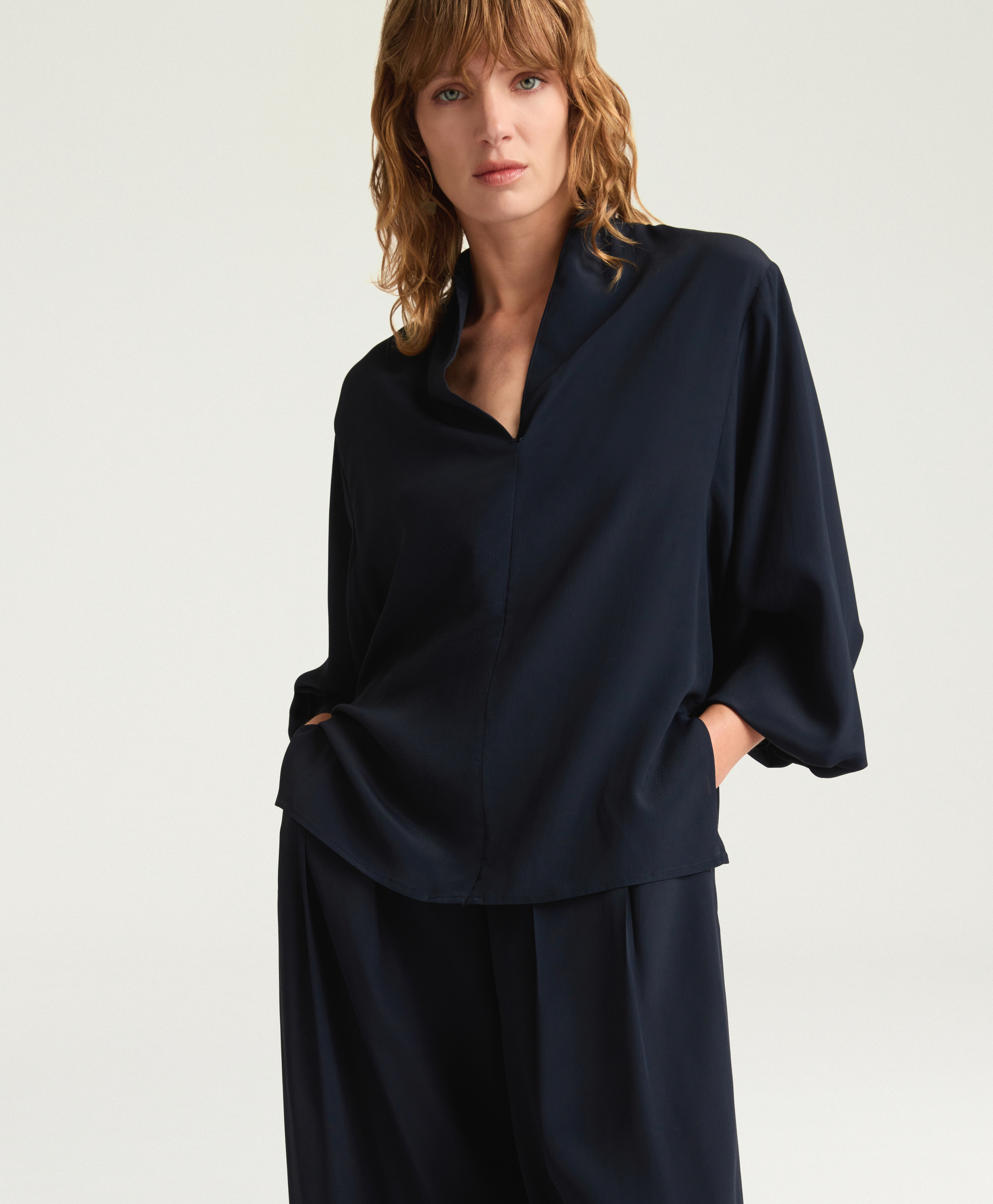MARGARET BLOUSE IN SOLID COLOUR ACETATE/SILK - BLUE - Momonì