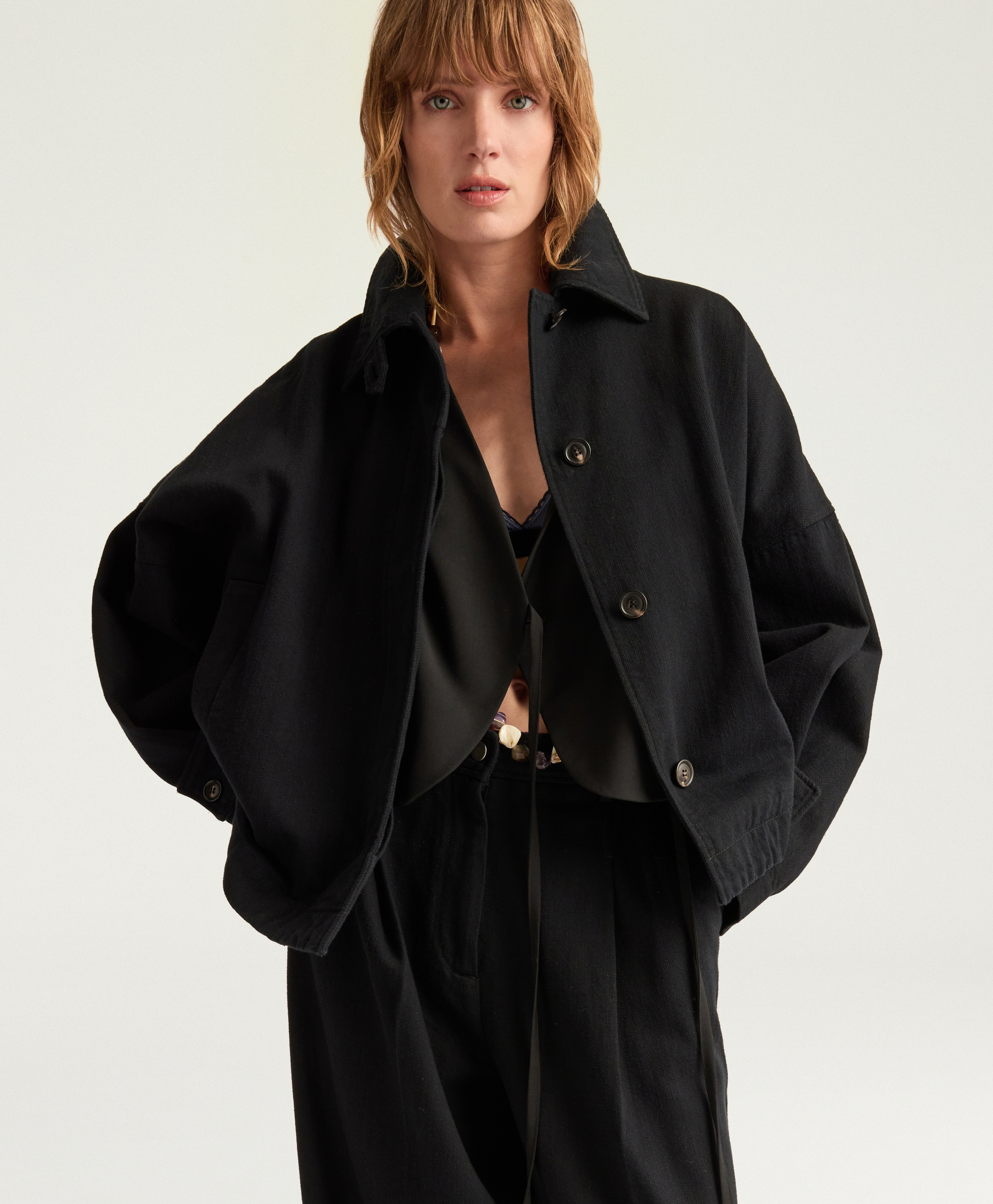 MANTEAU HENRY EN DENIM TEINT EN FIL - NOIR - Momonì