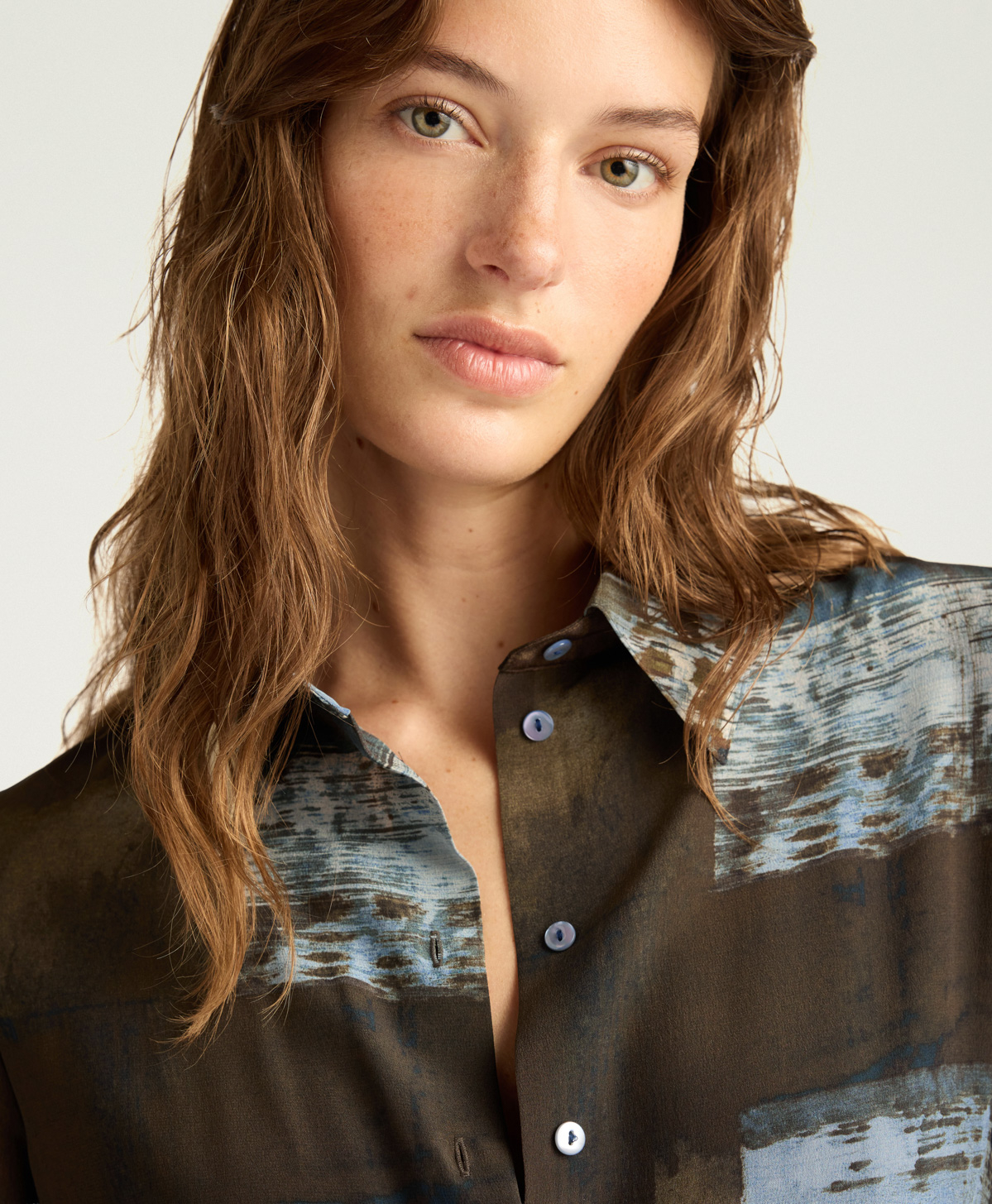 ROBE ROWEN EN CRÊPE DE CHINE IMPRIMÉ - MULTICOLORE CHOCOLAT - Momonì