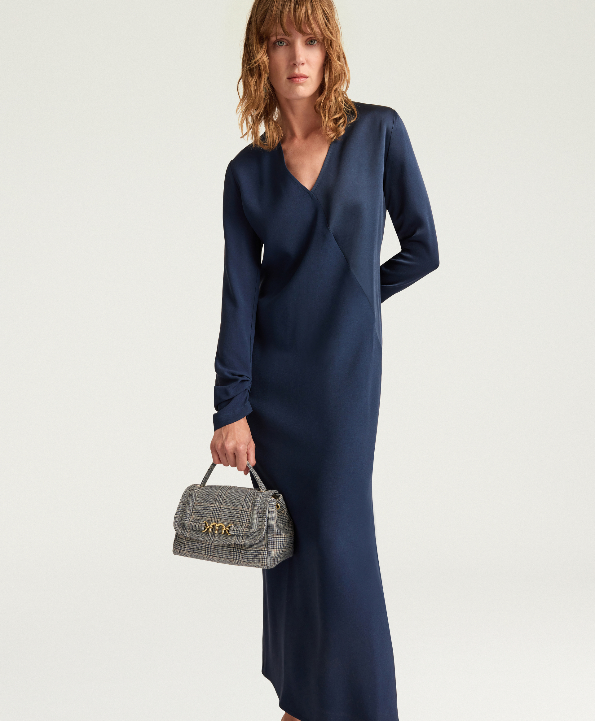 ROBE ROSE EN ENVERS SATIN - ENCRE - Momonì