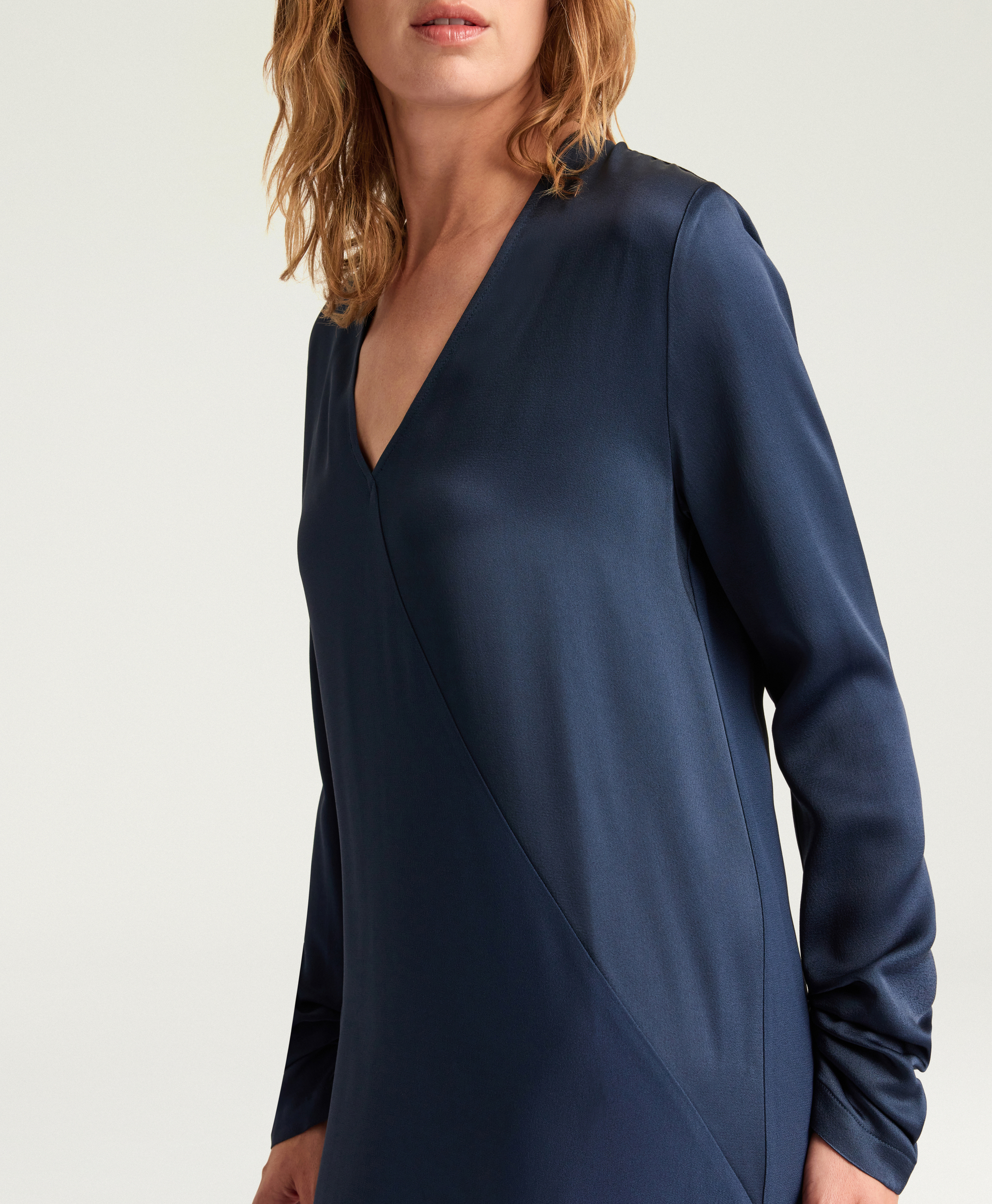ROBE ROSE EN ENVERS SATIN - ENCRE - Momonì