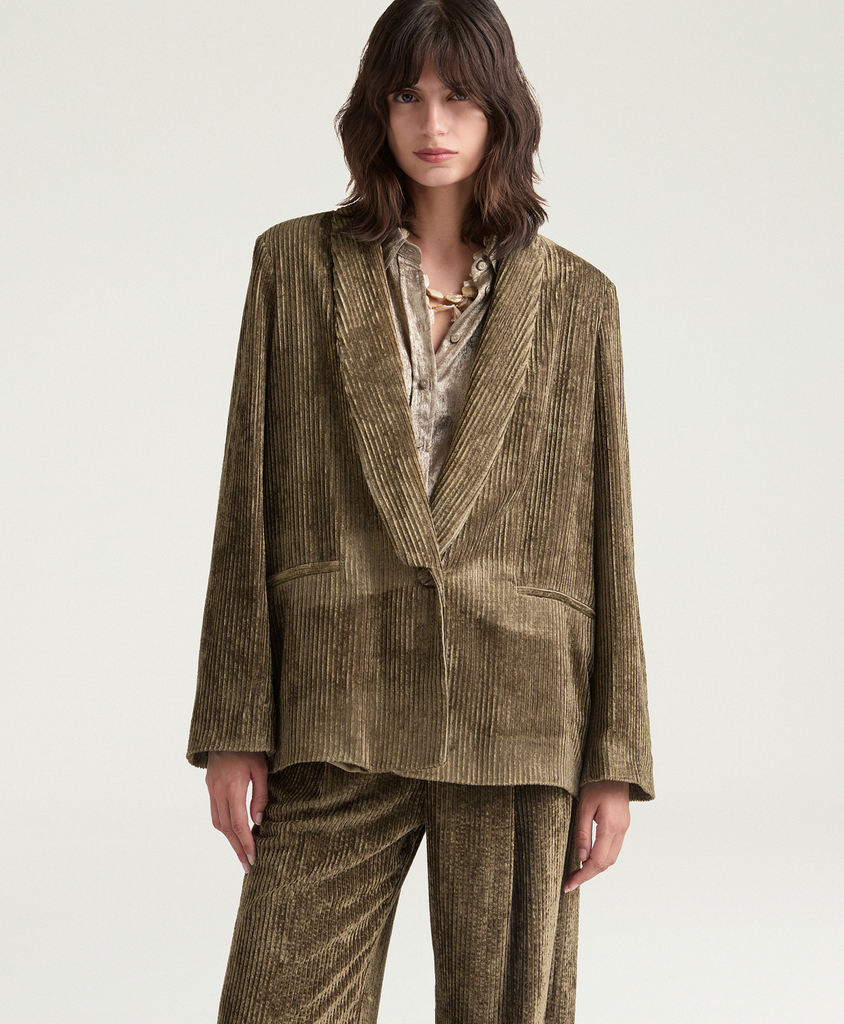 PEMBROKE JACKET IN FLUID CORDUROY - KAHKI - Momonì