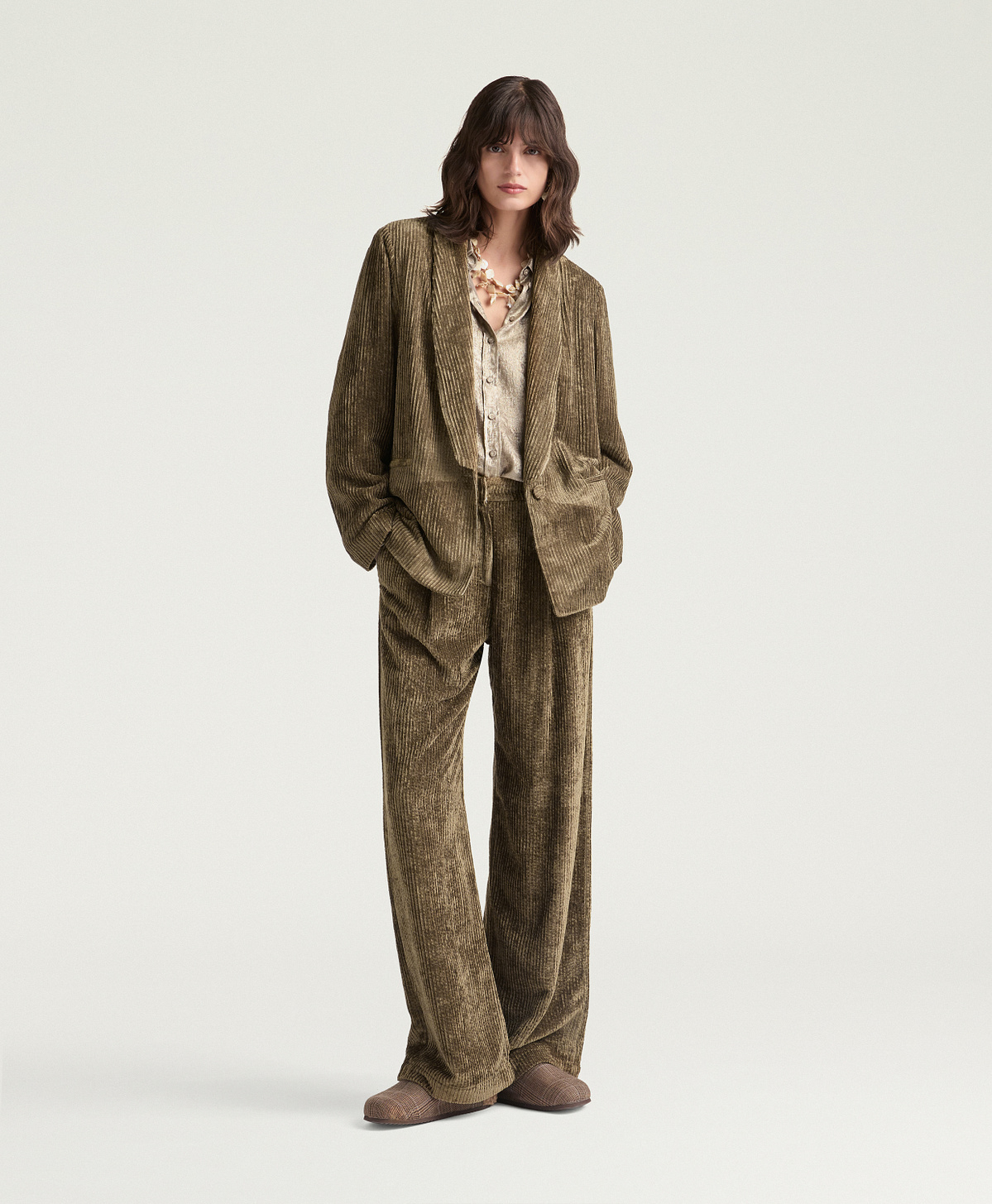 PEMBROKE JACKET IN FLUID CORDUROY - KAHKI - Momonì