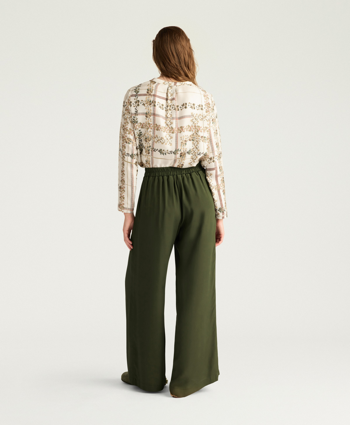 PANTALONES ASPEN DE ACETATO/SEDA LISA - VERDE OSCURO - Momonì