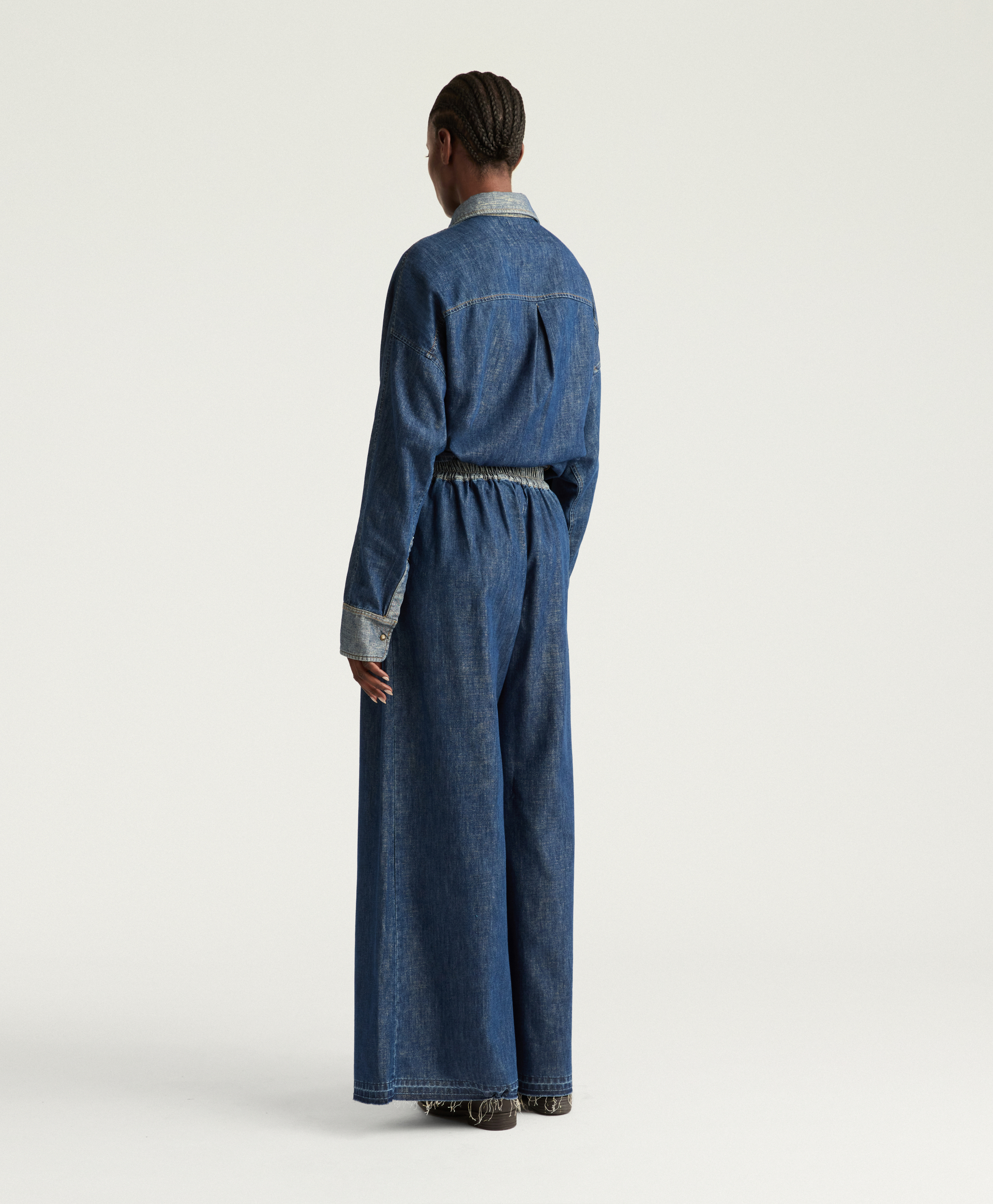 ASPEN PANTS IN LAMINATED DENIM CHAMBRAY - BLUE/GOLD - Momonì