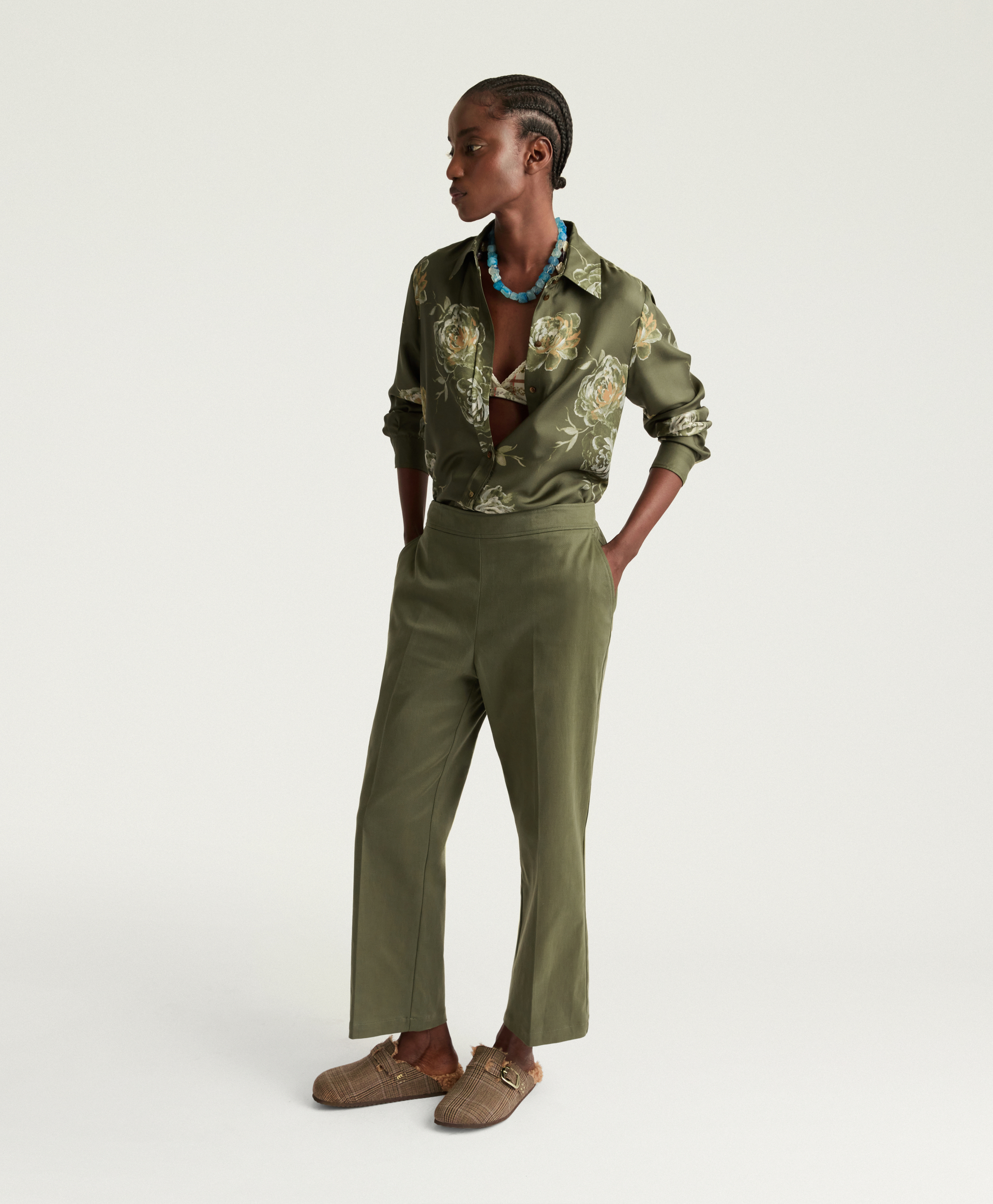 ANDREW PANTS IN STRETCH GABARDINE - OLIVE GREEN - Momonì
