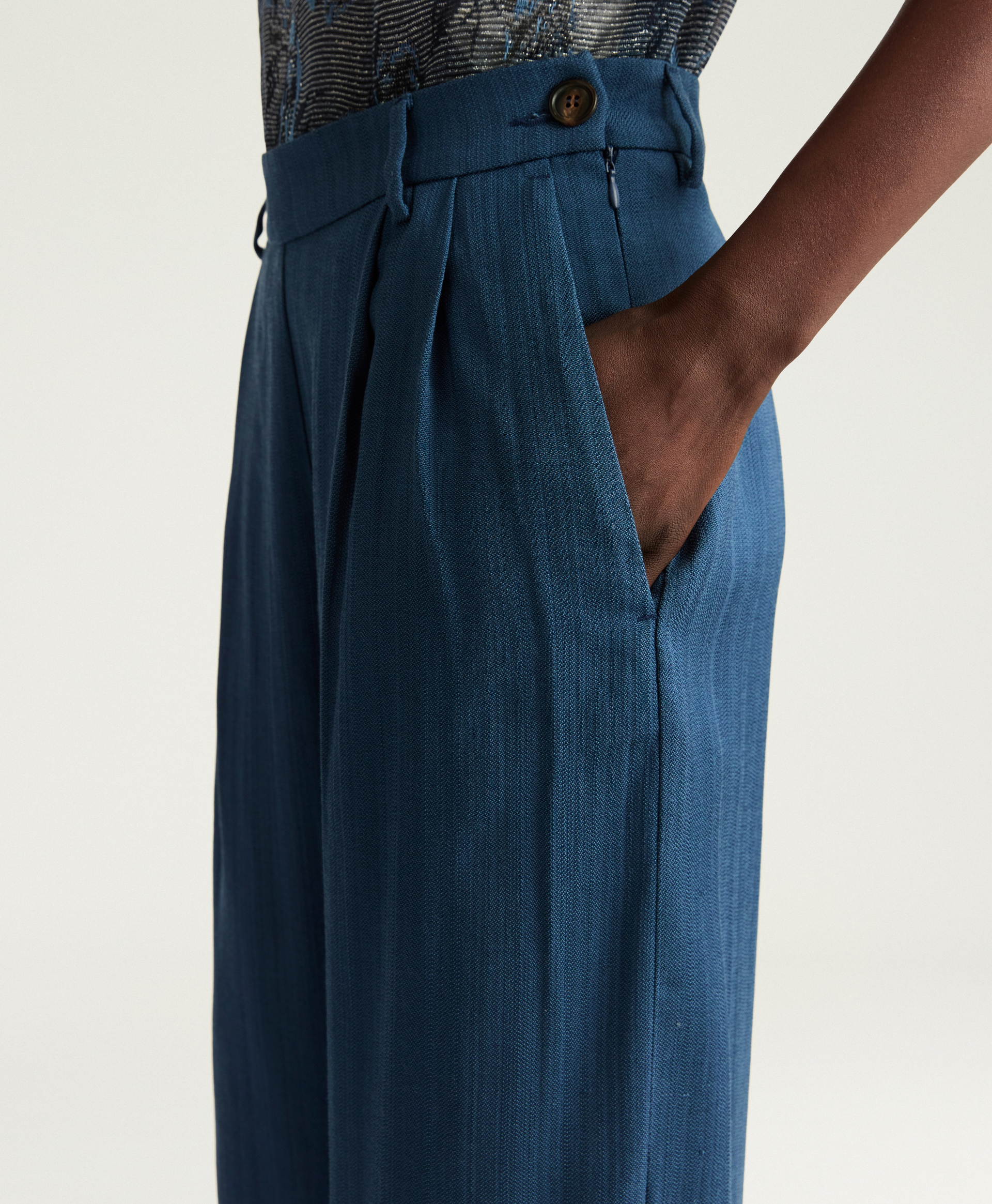 KEBLE PANTS IN SOLID COLOUR VISCOSE/WOOL - AVIO BLUE - Momonì