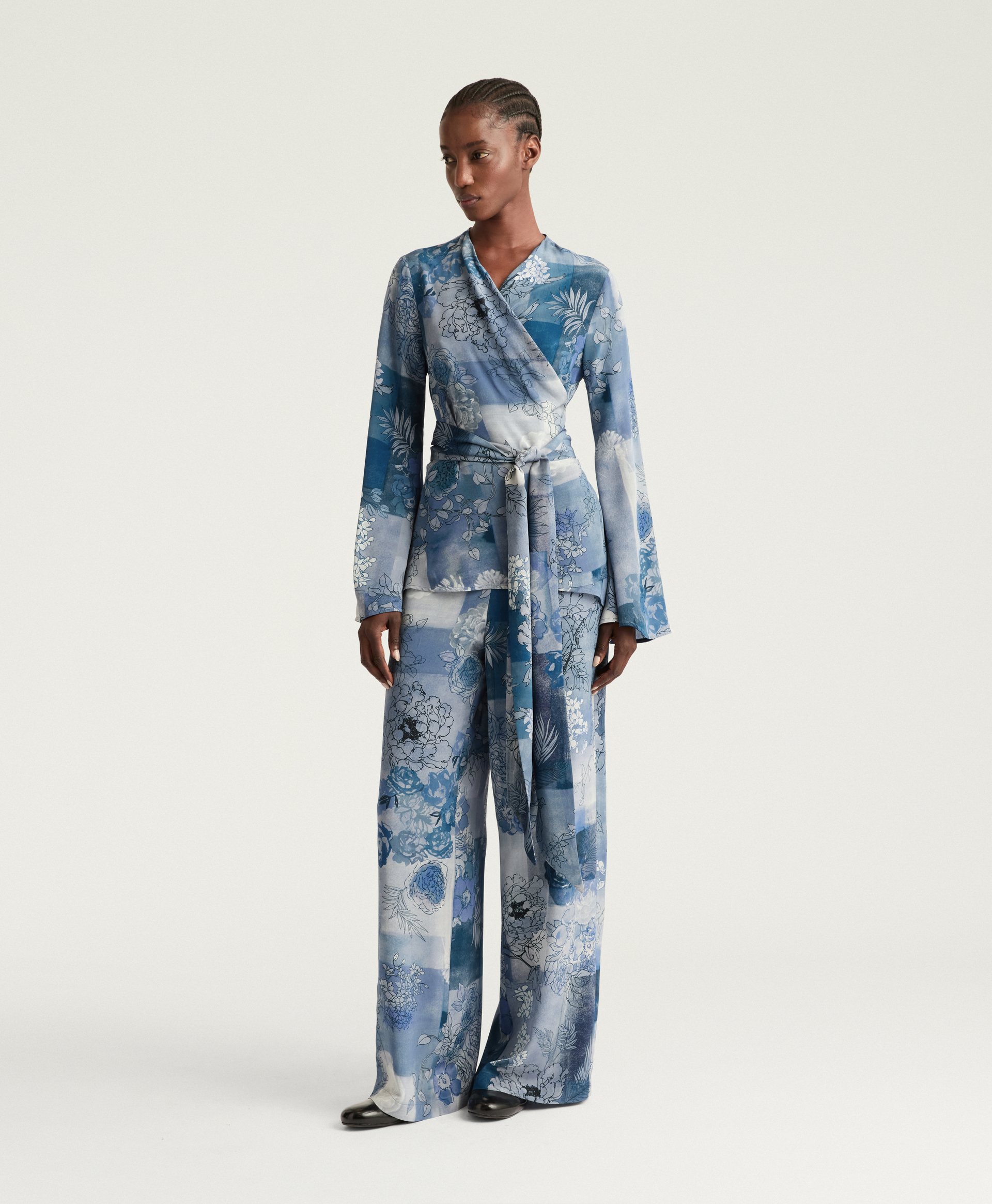PANTALON BACCARAT EN CRÊPE DE CHINE IMPRIMÉ - MULTICOLORE BLEU - Momonì