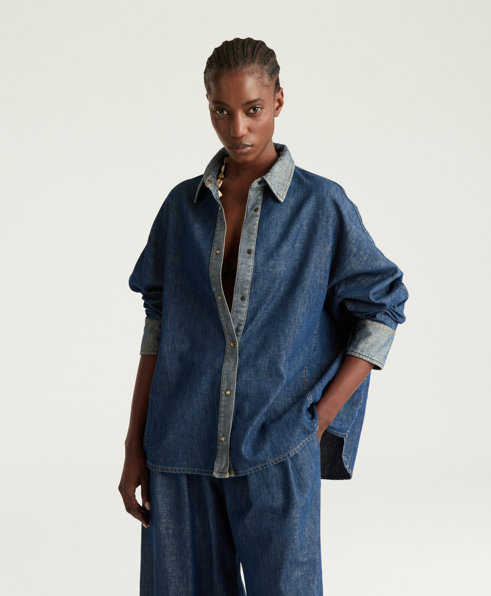 CAMICIA ZOE IN DENIM CHAMBRAY LAMINATO - BLU/ORO - Momonì