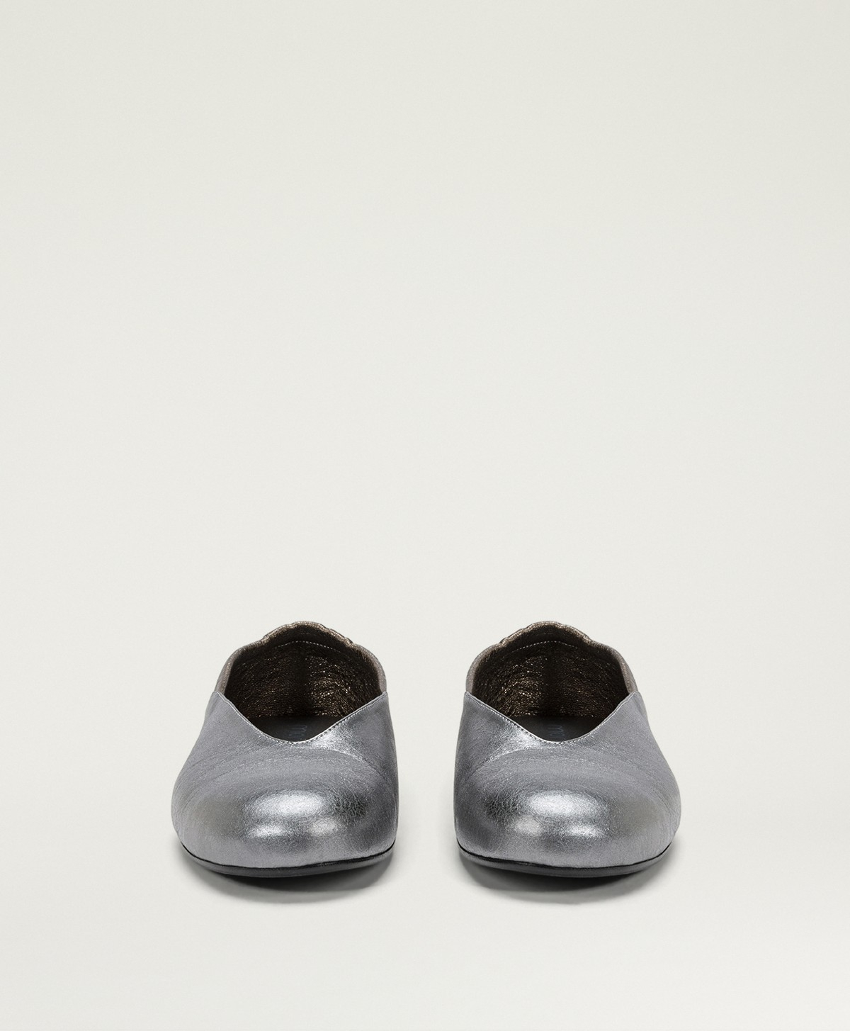 COWSLIP SHOES IN LAMINATED-EFFECT LEATHER - SMOKE GRAY - Momonì