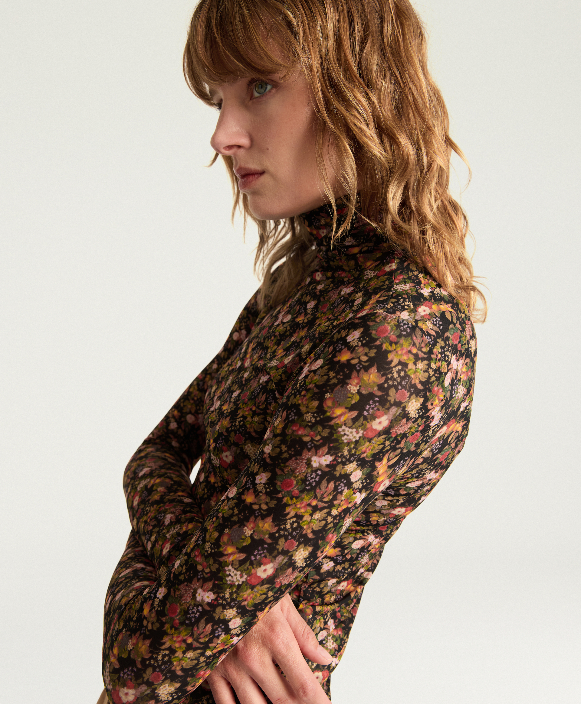 INE T-SHIRT IN PRINTED NYLON - BLACK MULTICOLOR - Momonì