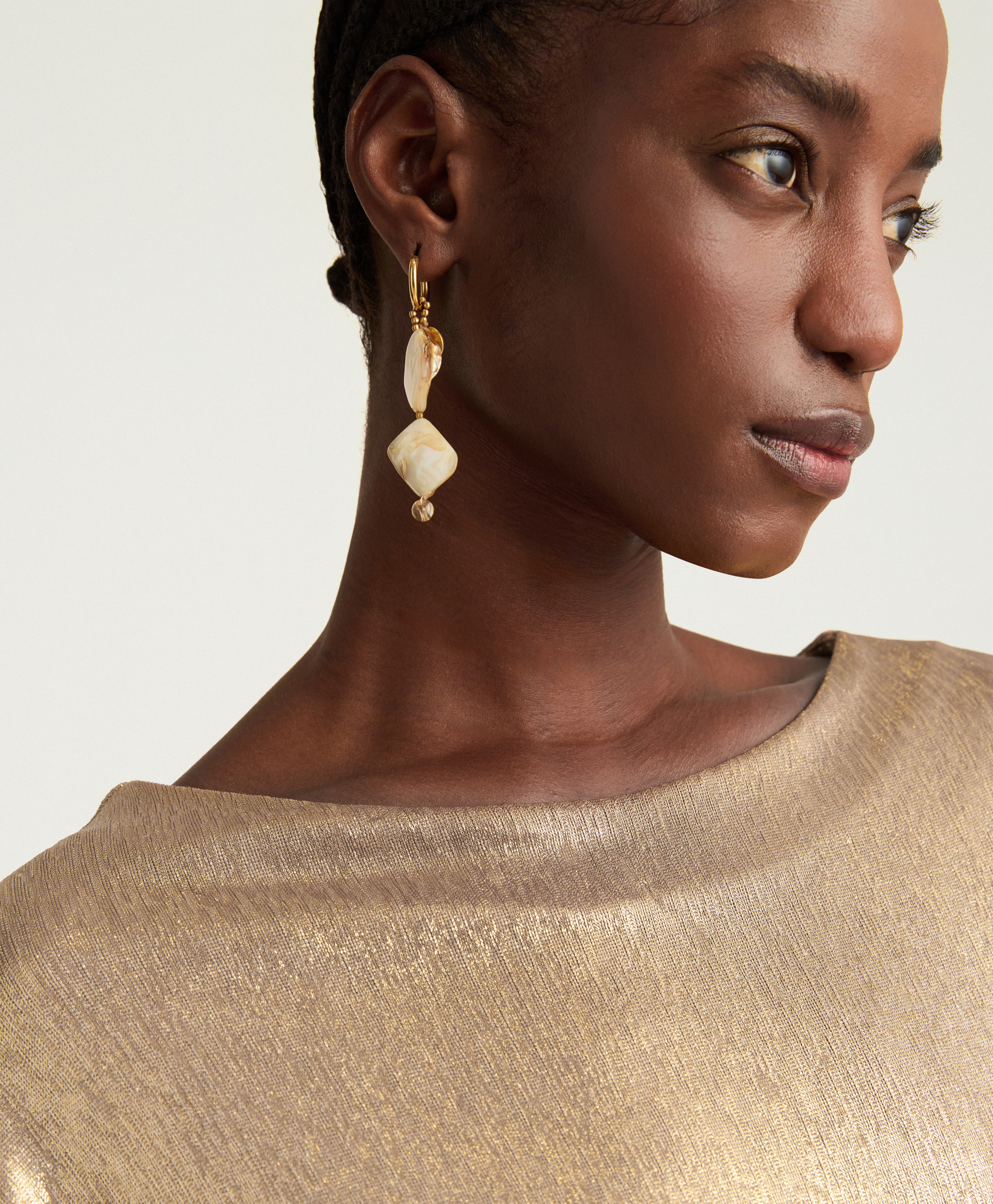 MIA T-SHIRT IN LAMINATED JERSEY - GOLD - Momonì