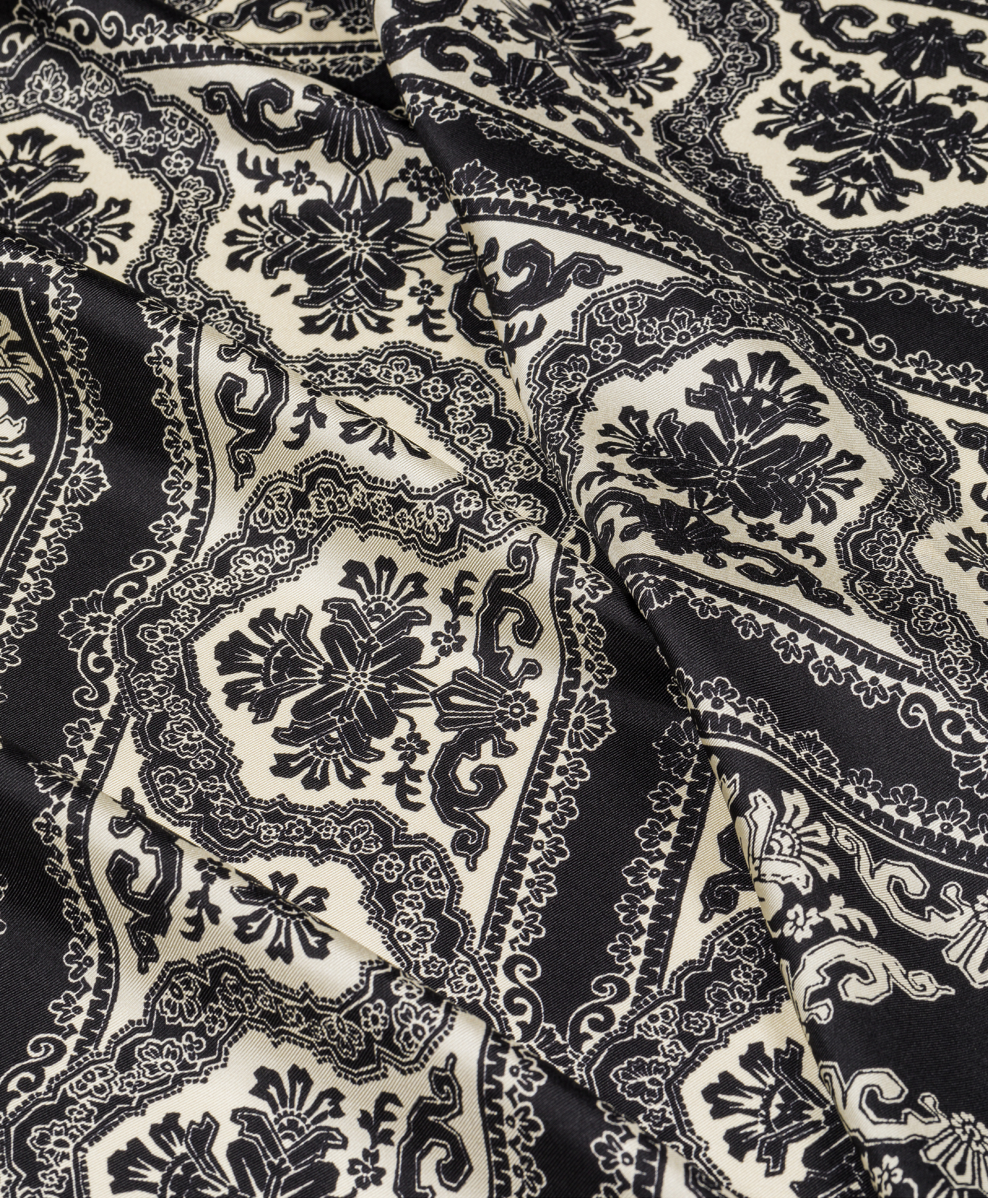 BENOIT FOULARD IN PRINTED SILK TWILL - BLACK/OPTICAL WHITE - Momonì