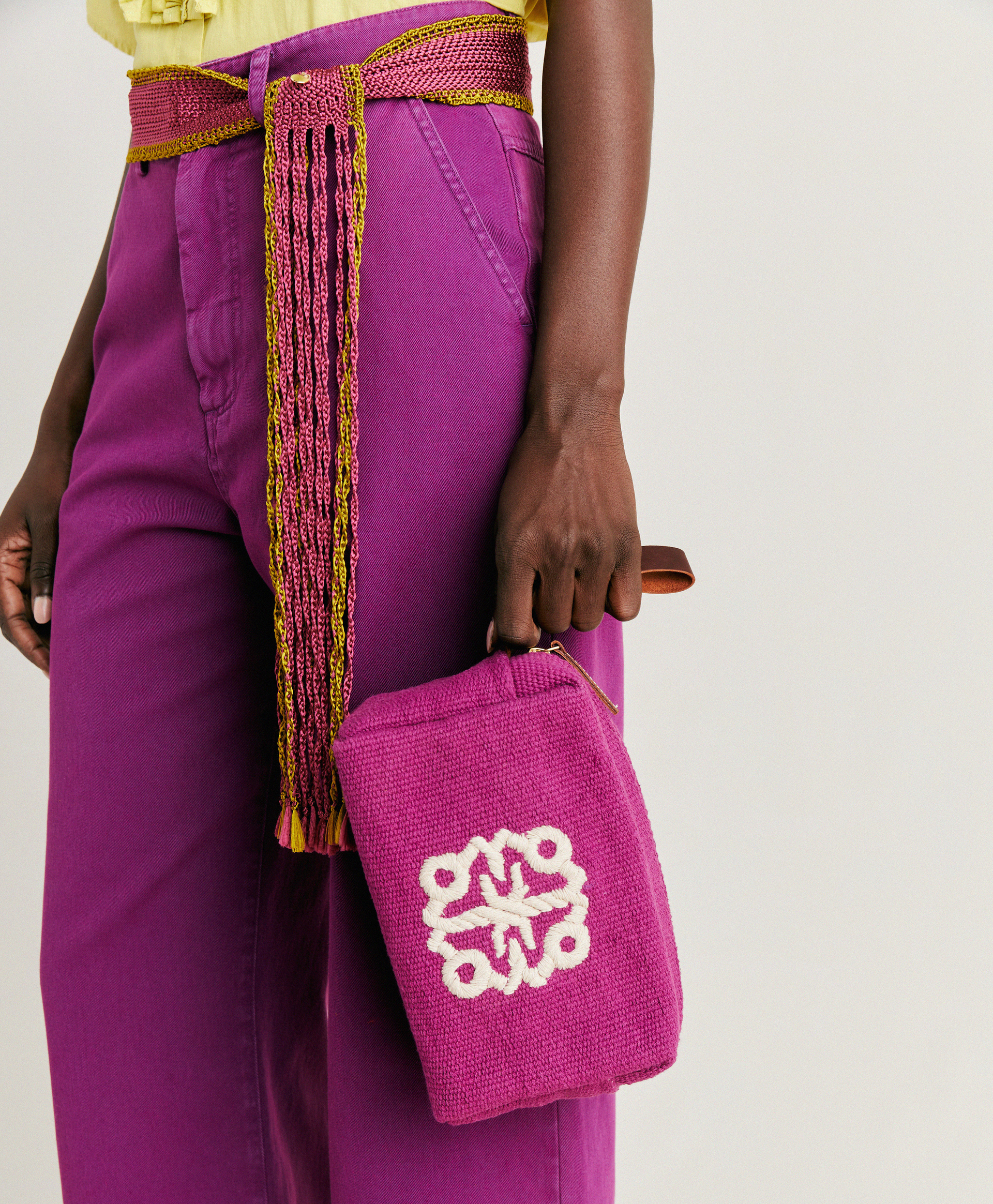 PIRA BAG IN EMBROIDERED CANVAS - CYCLAMEN - Momonì