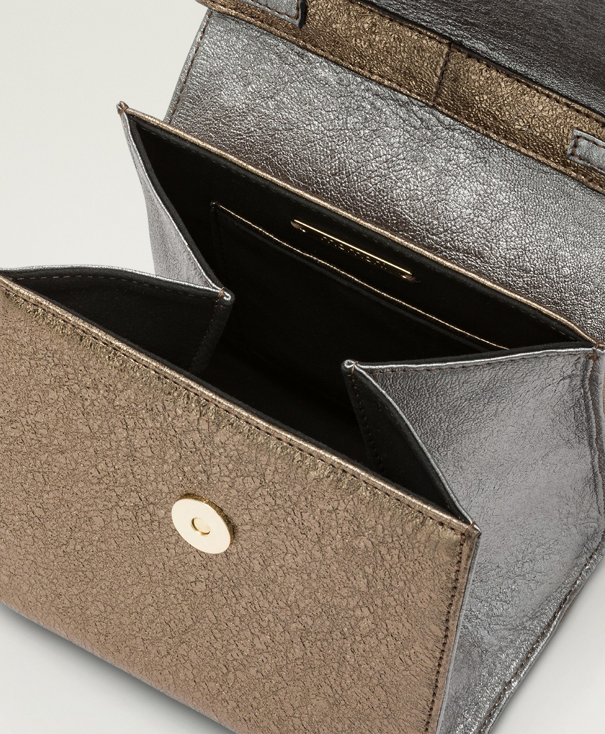 MOMONI TATE BAG IN LAMINATED-EFFECT LEATHER - SMOKE GRAY - Momonì
