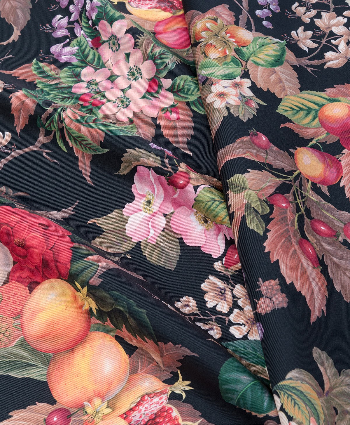 NIPPONIA FOULARD IN SILK TWILL - BLACK MULTICOLOR - Momonì