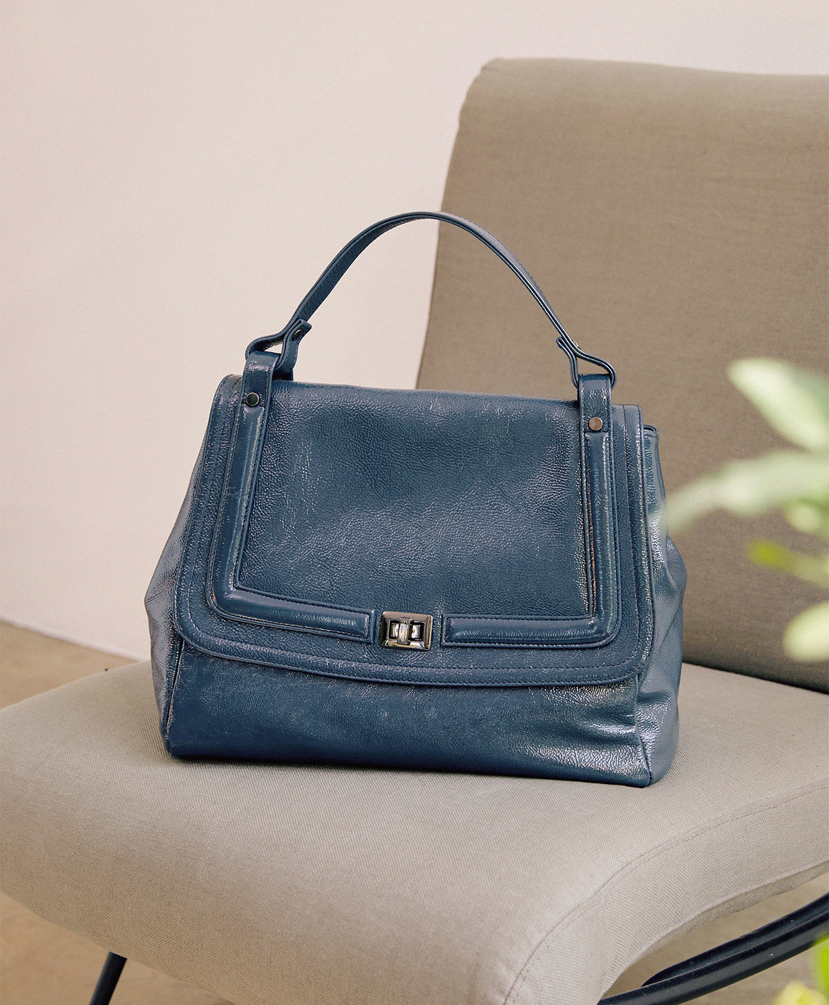 MOMONÌ FLORE BAG IN PATENT LEATHER - NIGHT BLUE - Momonì