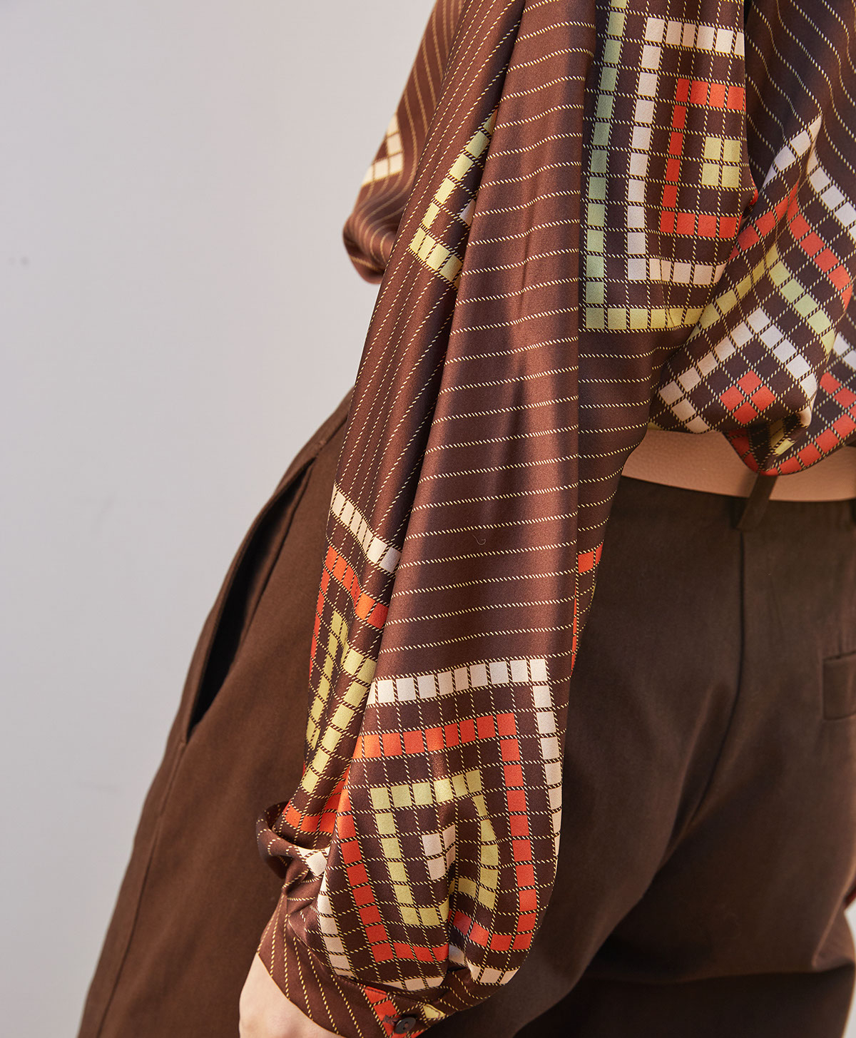 SALICE SHIRT IN PRINTED STRETCH SILK SATIN - BROWN/ORANGE - Momonì