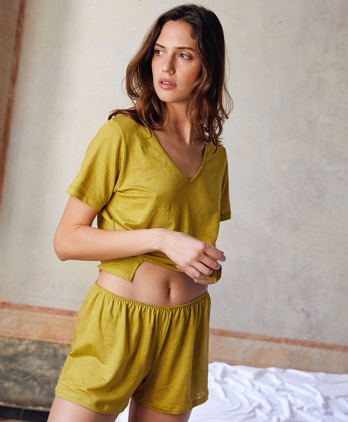 LICIA SHORTS IN STRETCH LINEN JERSEY - LIME - Momonì