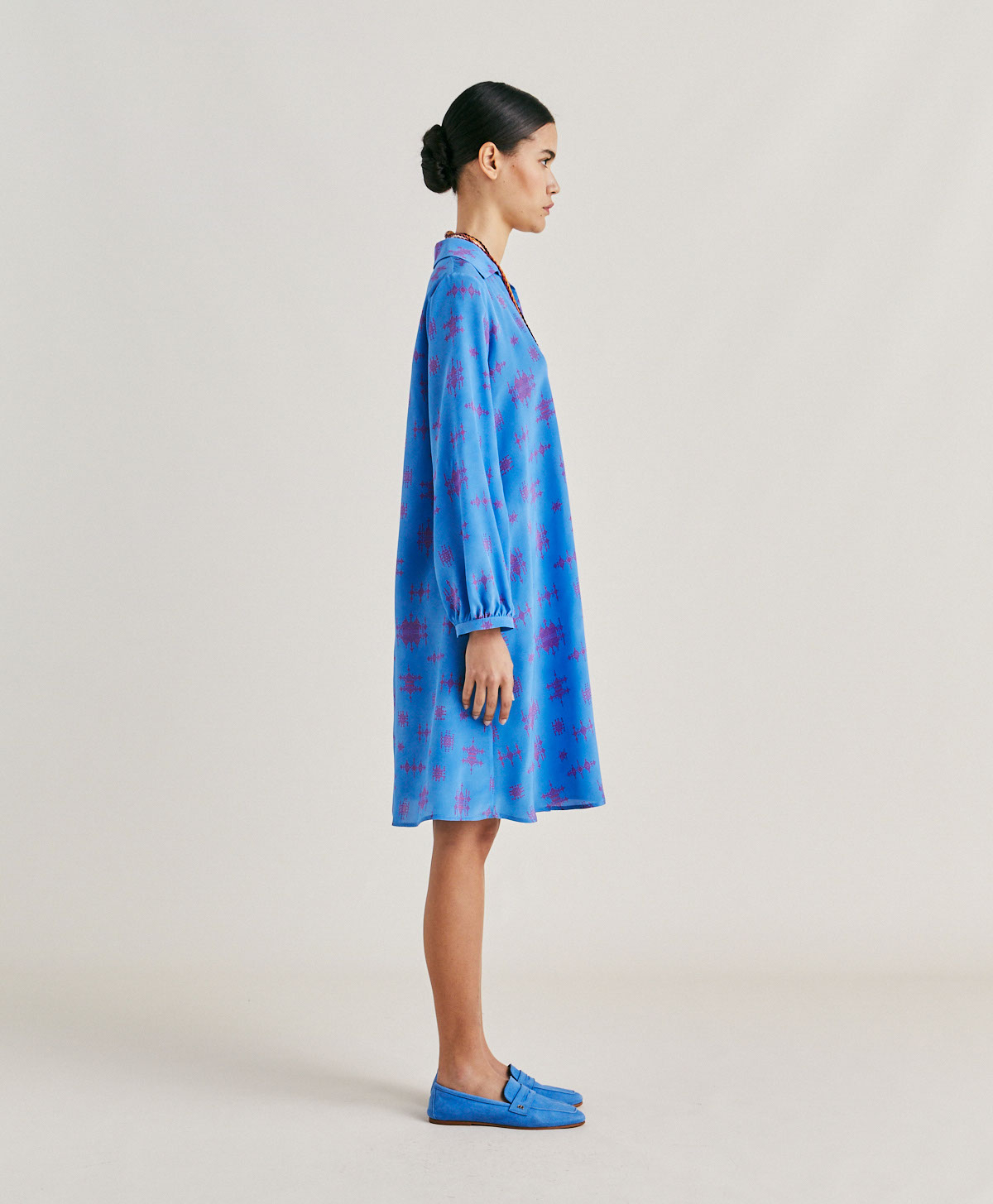 AMBRA DRESS IN CREPE DE CHINE  - CORNFLOWER BLUE/FUCHSIA - Momonì