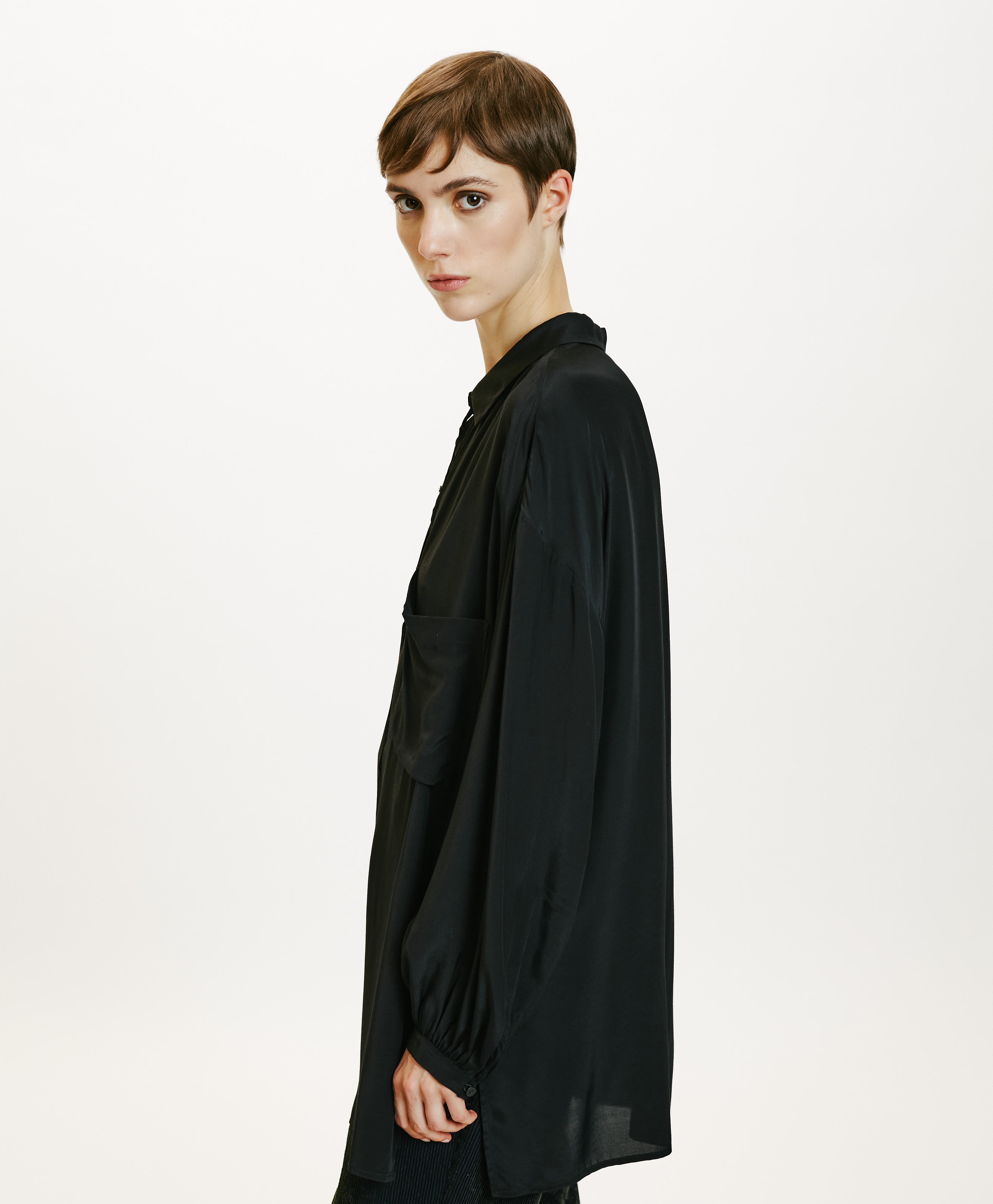 OGATA BLOUSE IN SOLID COLOUR LIGHT RAYON - BLACK - Momonì