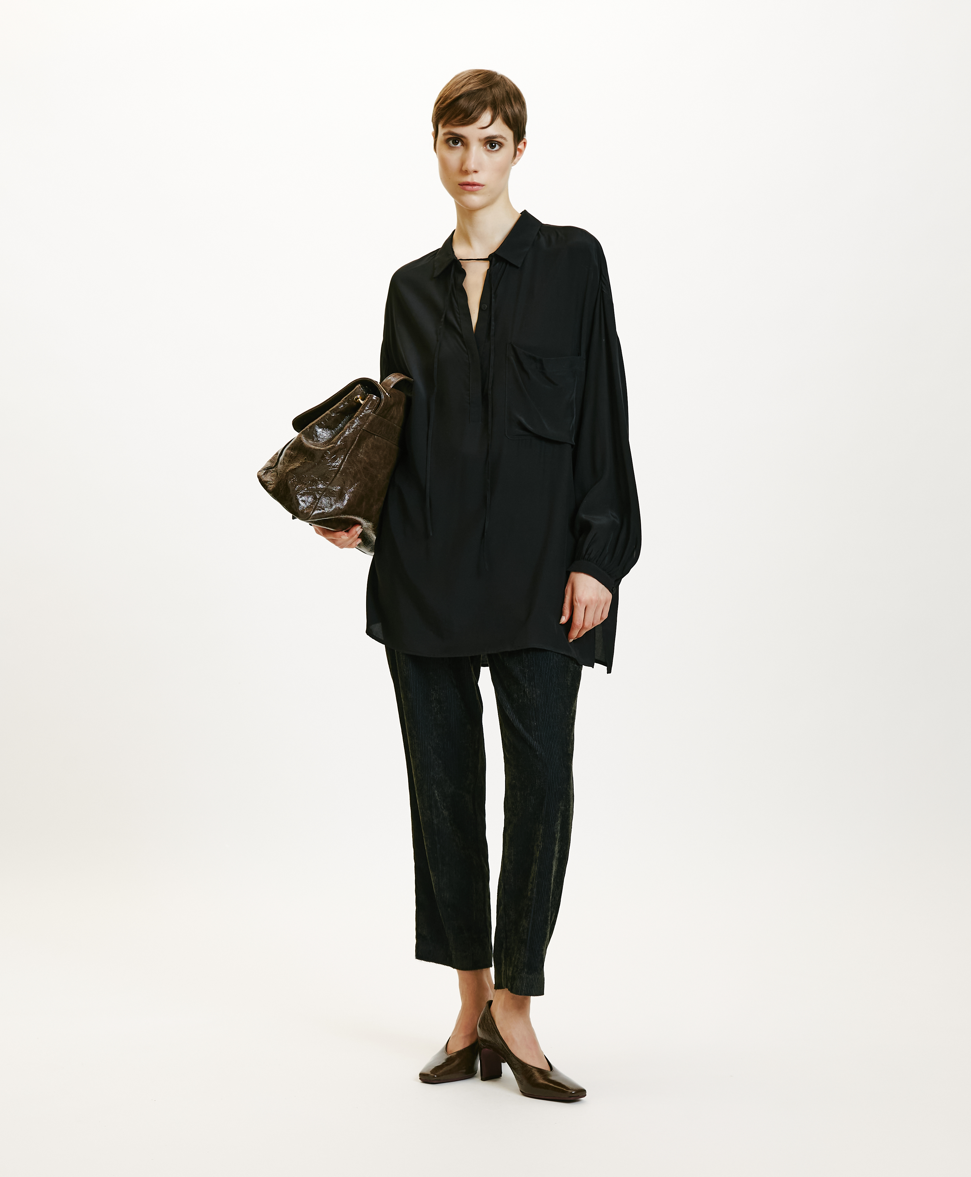 OGATA BLOUSE IN SOLID COLOUR LIGHT RAYON - BLACK - Momonì