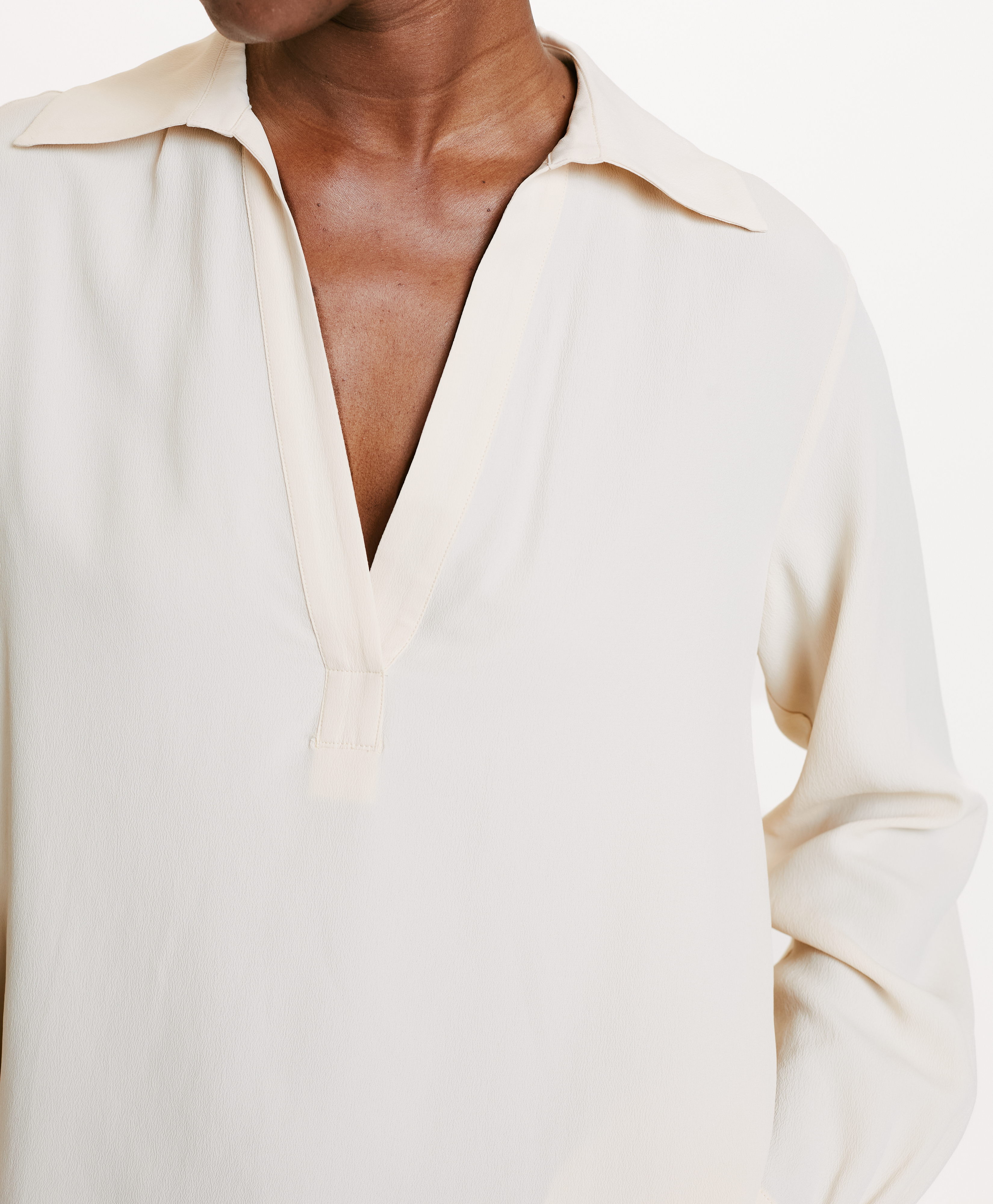 SUE BLOUSE IN SOLID COLOUR ACETATE/SILK - CREAM - Momonì