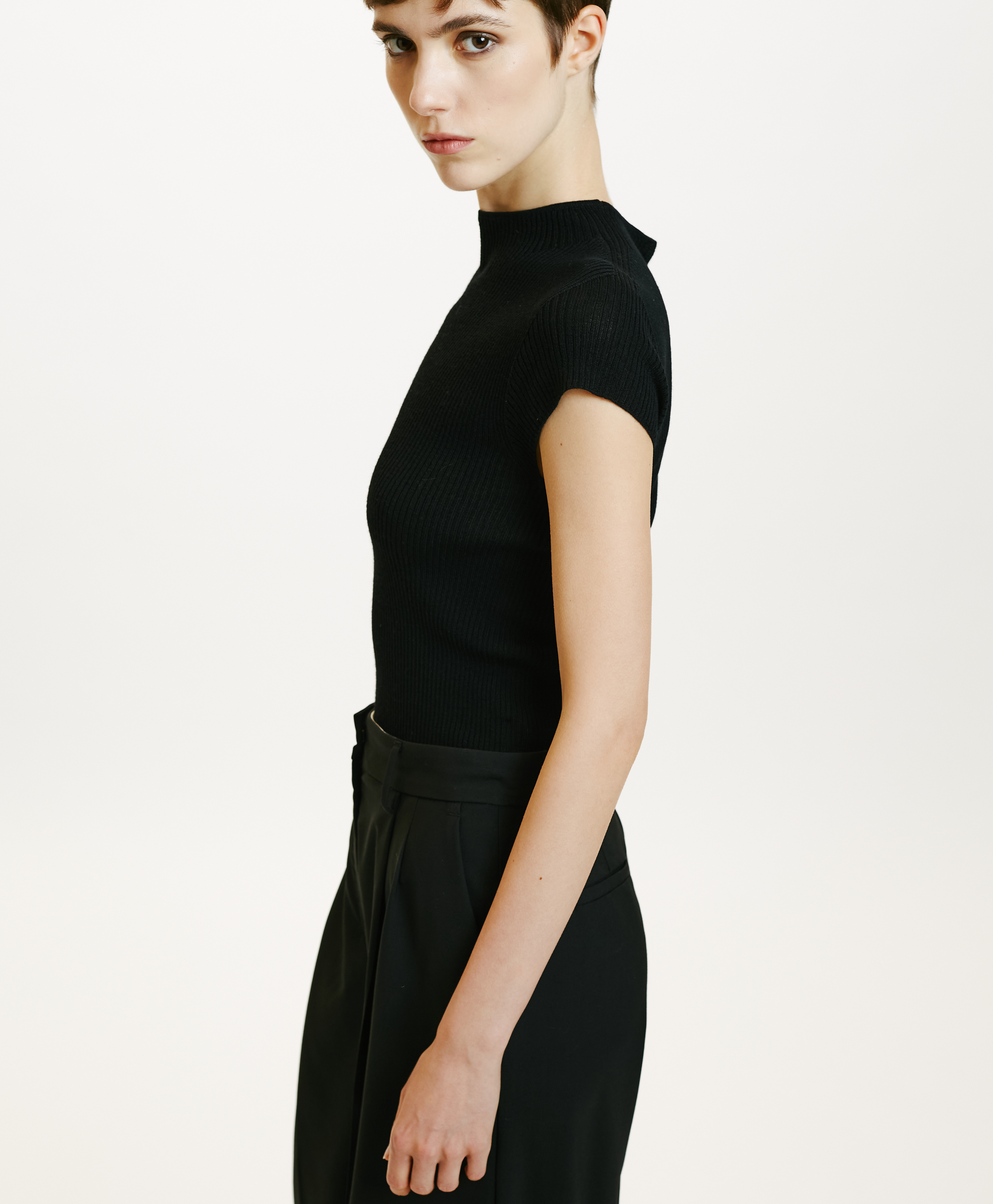 KAME SWEATER IN MERINO WOOL - BLACK - Momonì