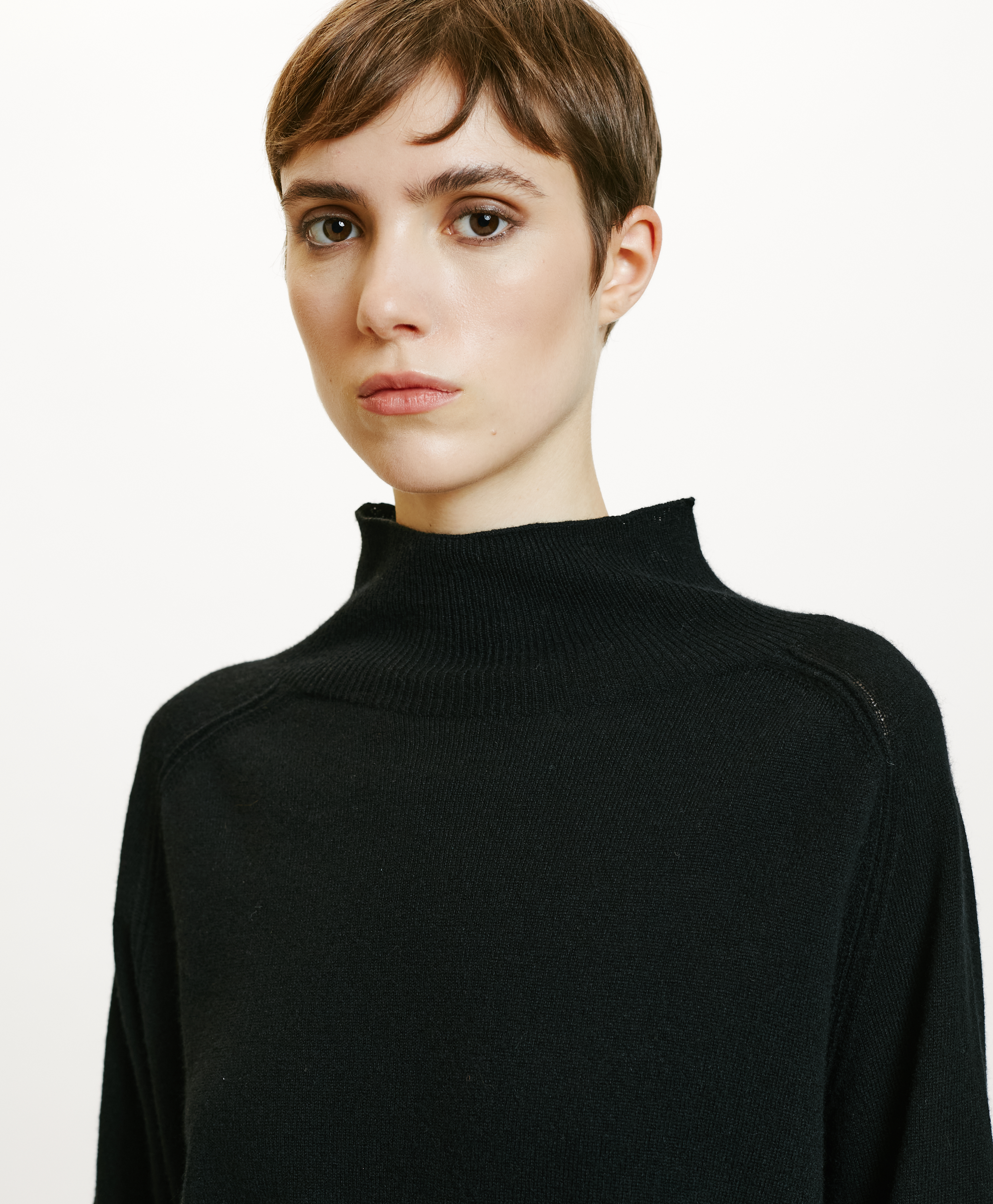 MAGLIA AMAYA IN LANA MERINO CACHEMIRE-NERO - Momonì