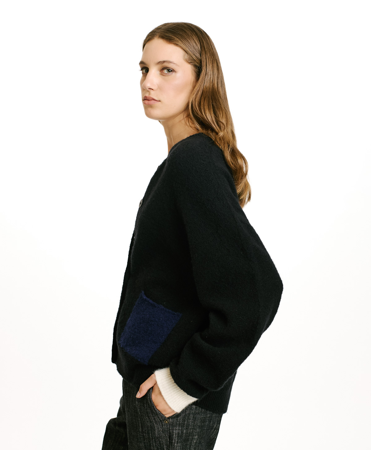 KAERU SWEATER IN COLOUR BLOCK FLEECE-EFFECT WOOL - BLACK - Momonì