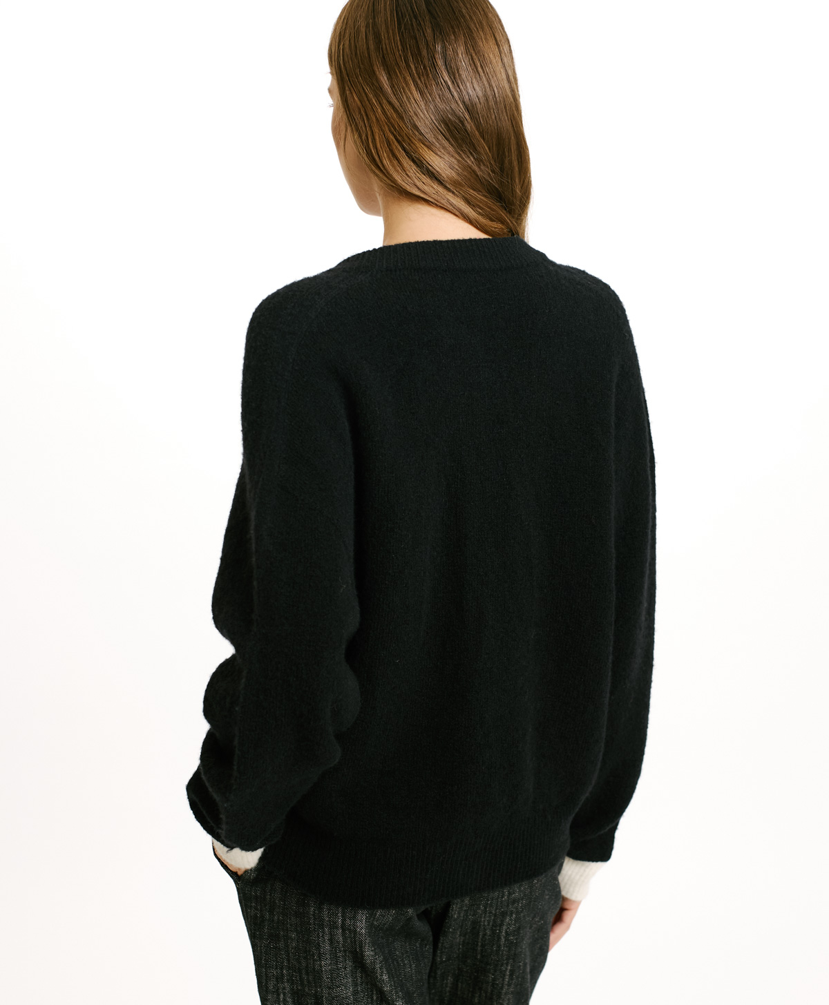 KAERU SWEATER IN COLOUR BLOCK FLEECE-EFFECT WOOL - BLACK - Momonì