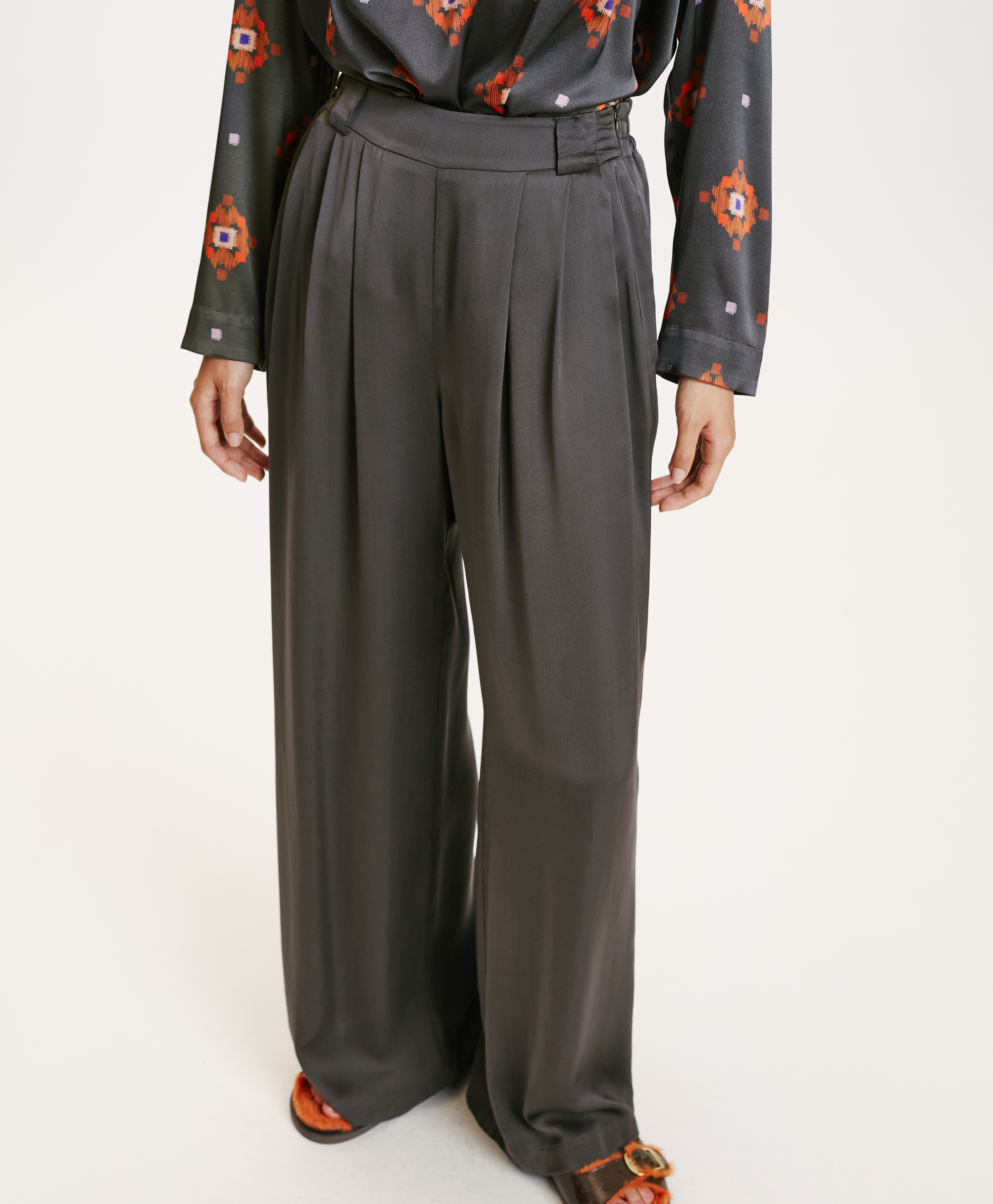 LANZAROTE PANTS BIS 2 IN WASHED SILK - MILITARY GREEN - Momonì