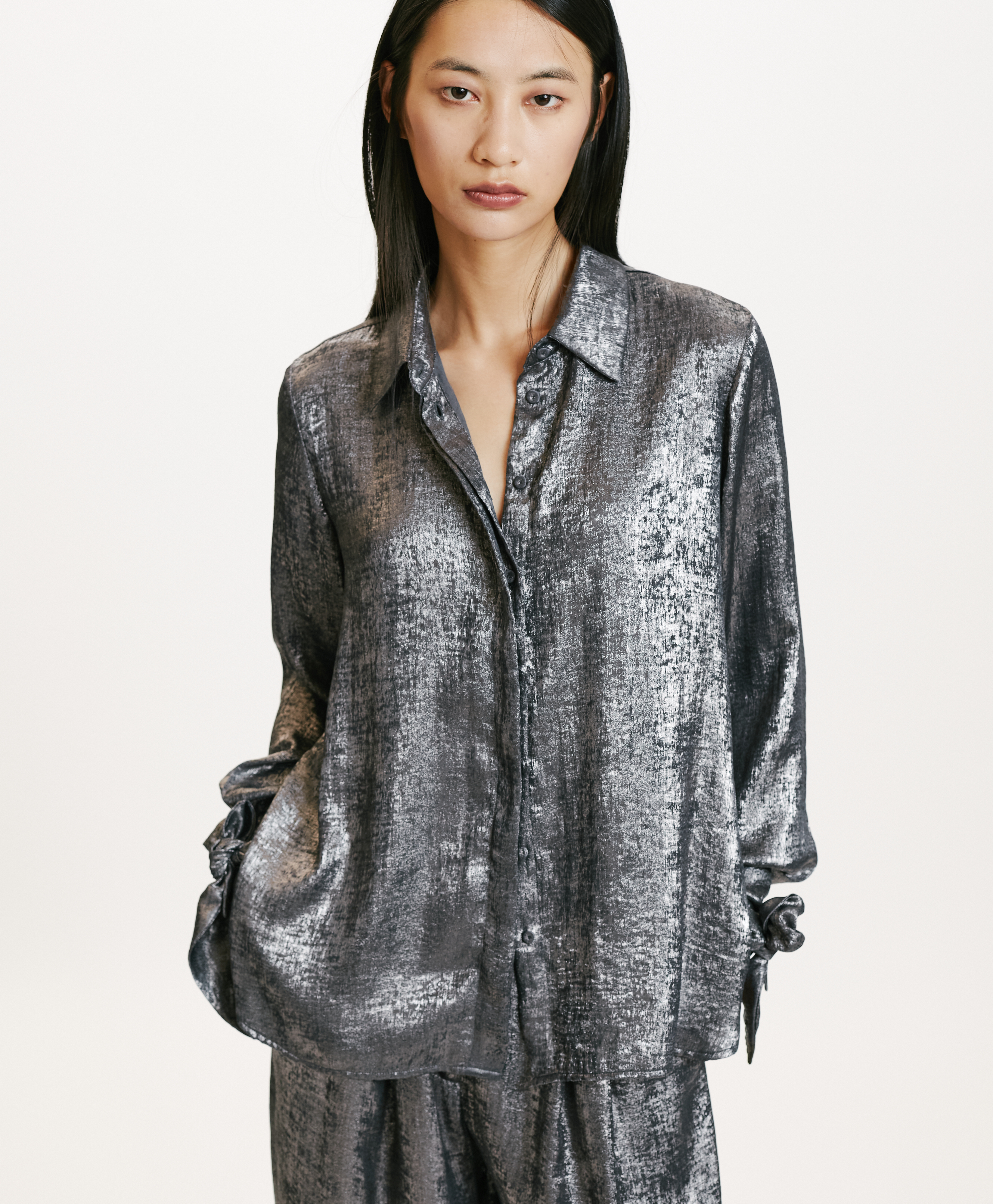 SAKE SHIRT IN FLUID LAMINATED FABRIC - SILVER - Momonì