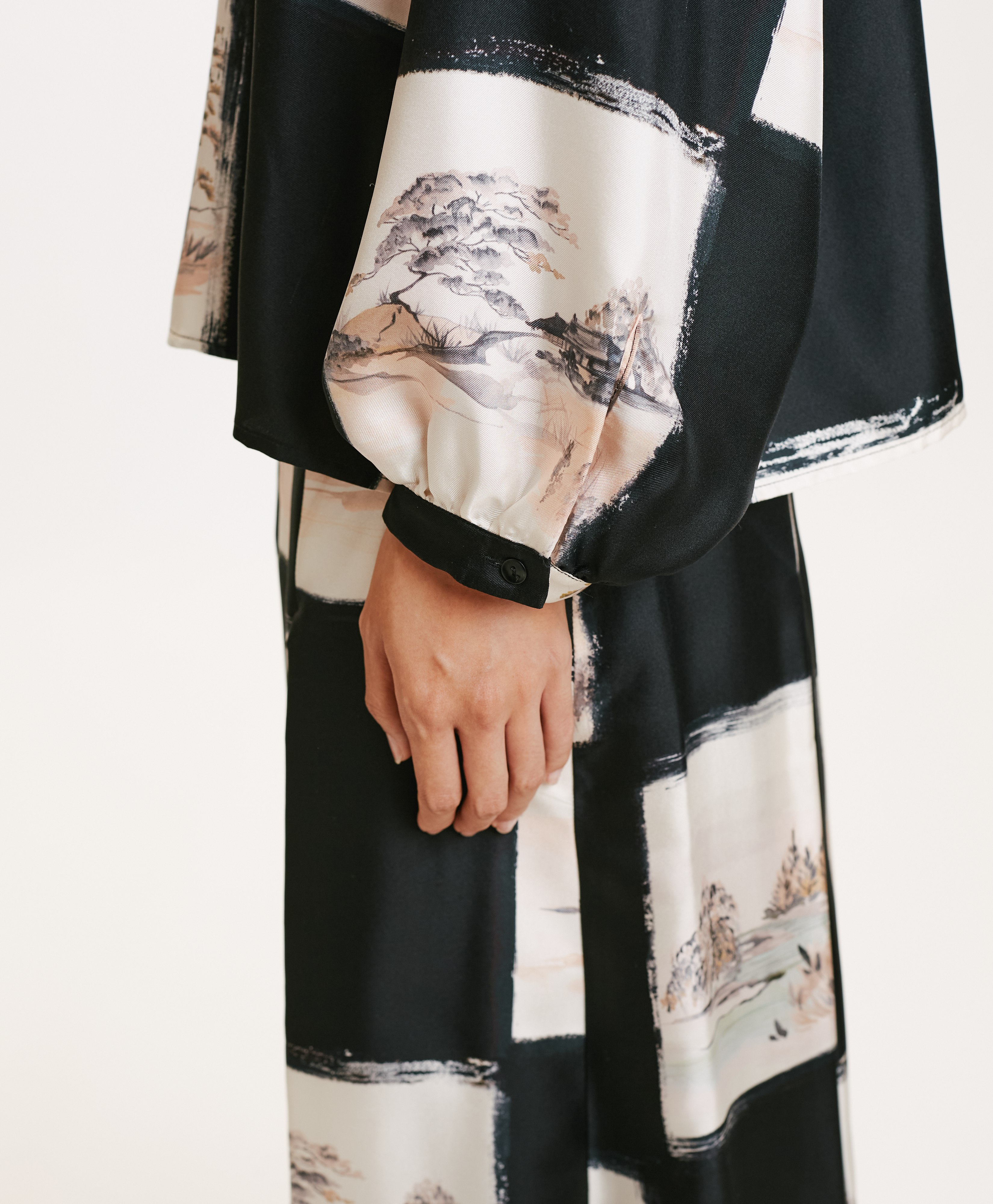 ICHIGO SHIRT IN PRINTED SILK TWILL - MULTICOLOR BLACK - Momonì