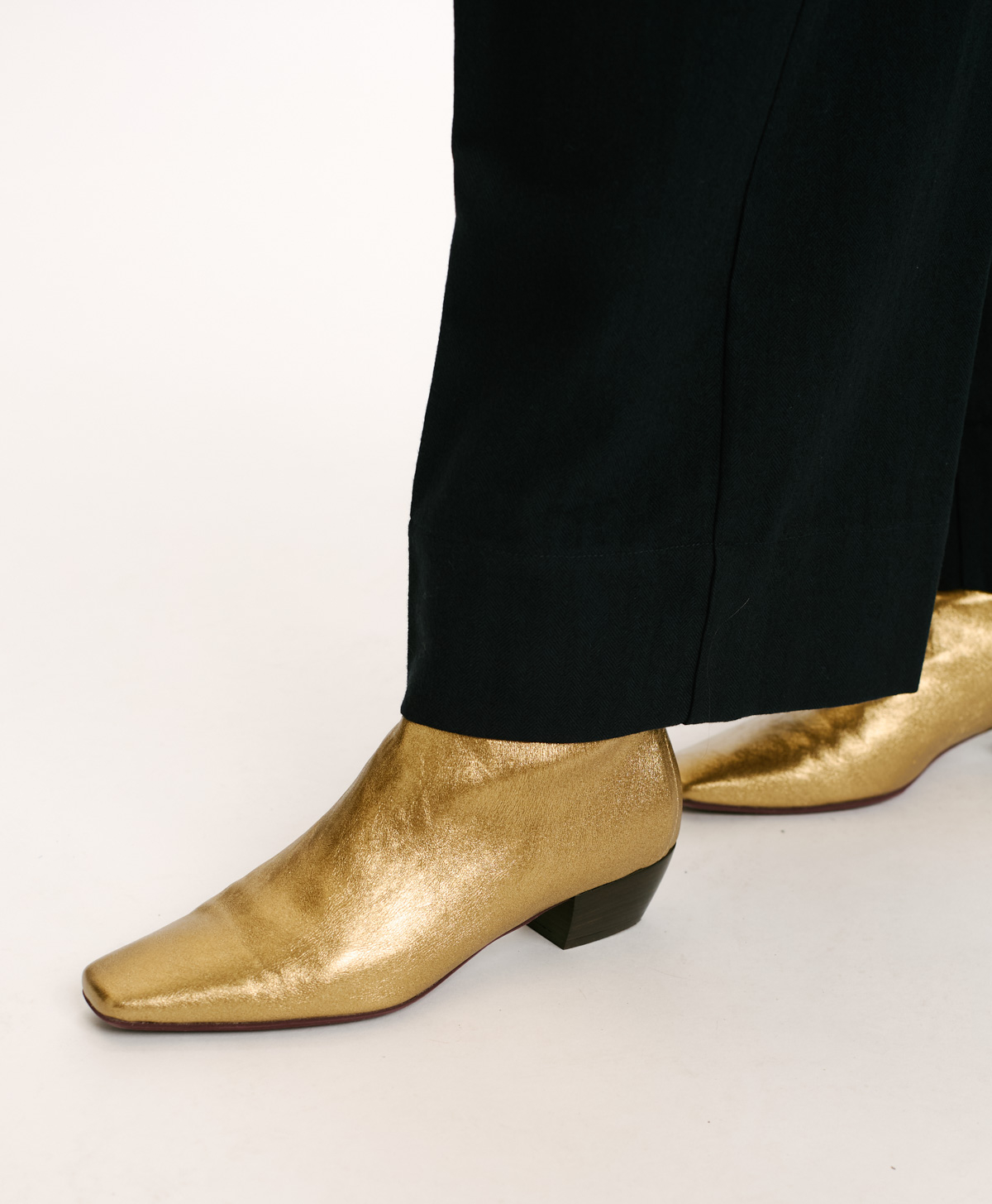 HASU SHOES IN LAMINATED ECO-LEATHER - GOLD - Momonì